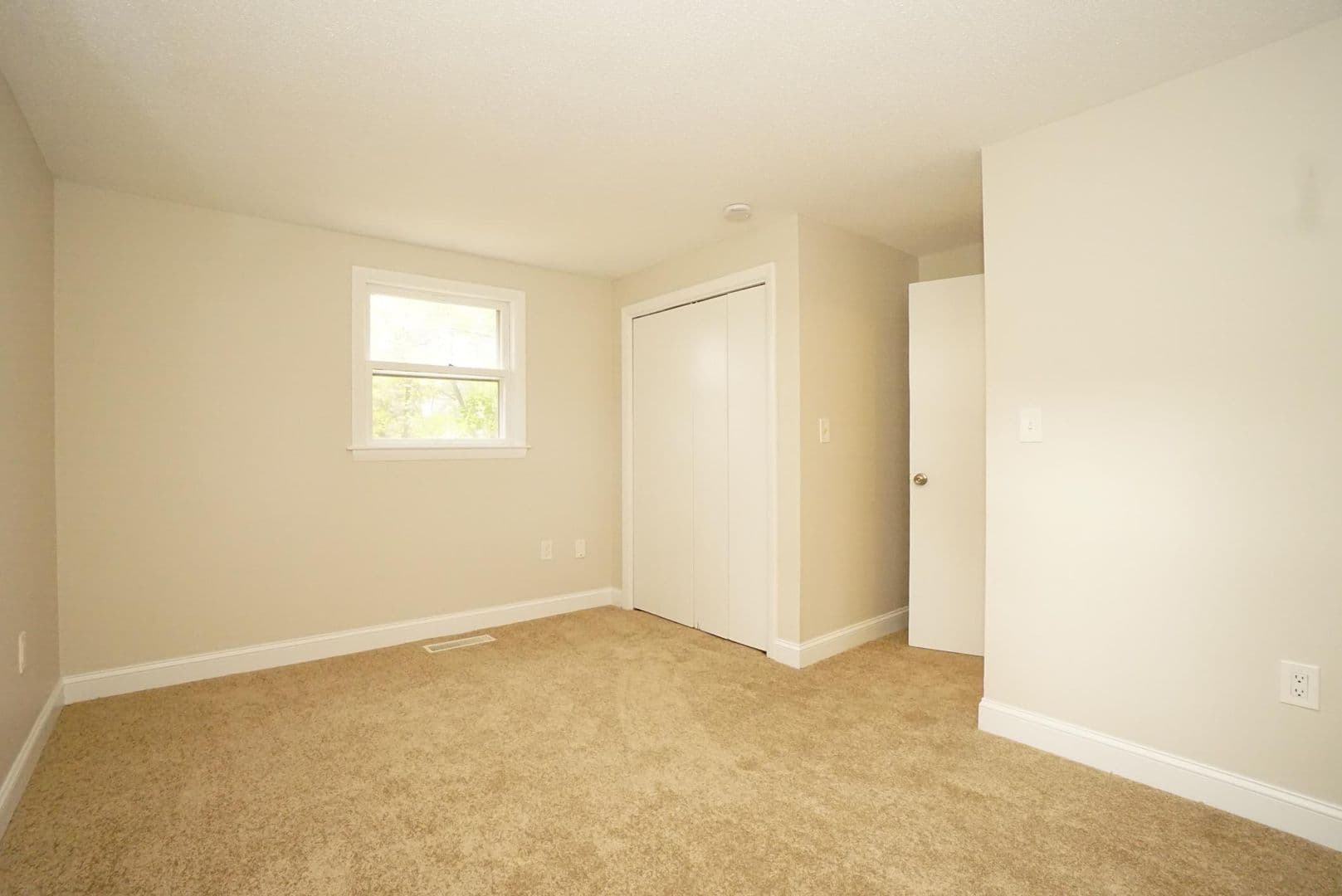 42 Woodfield St 52 of 52