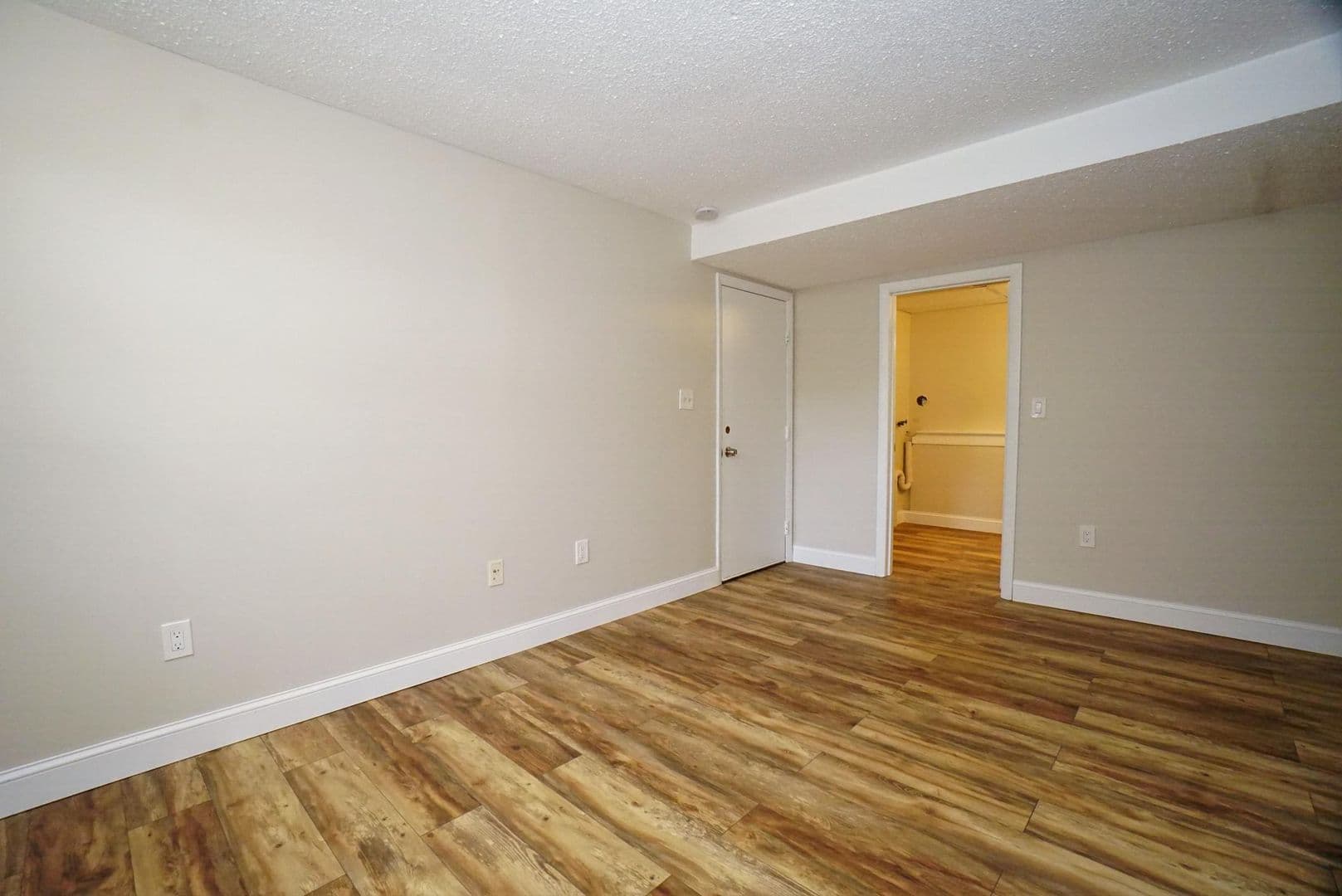 42 Woodfield St 33 of 52