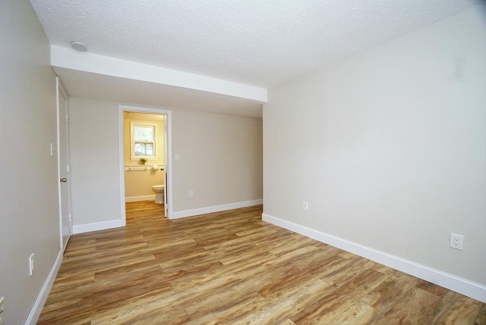 42 Woodfield St 34 of 52