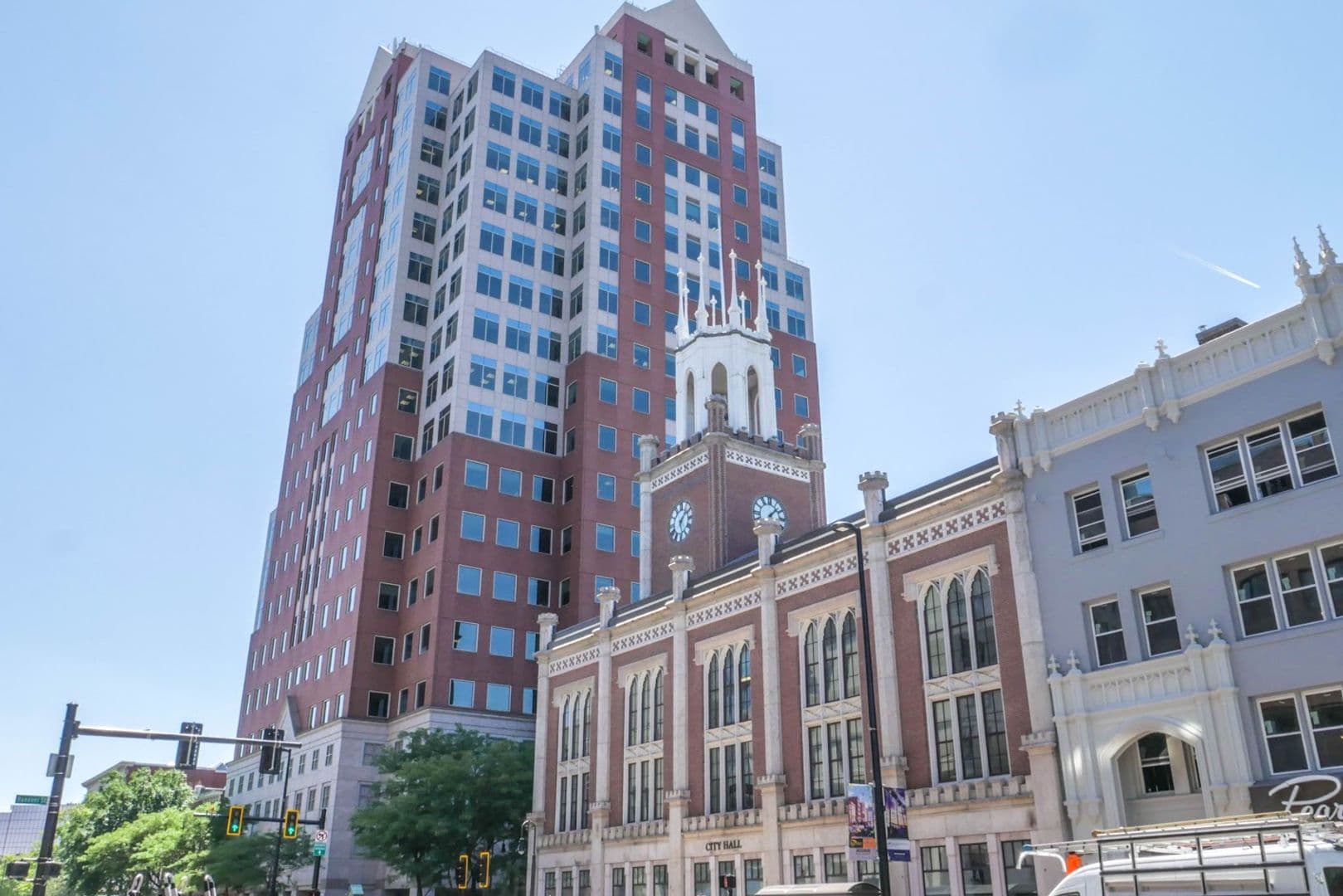 Rendezvous on Elm - Hot Water, Internet, Parking Included! 47 of 64