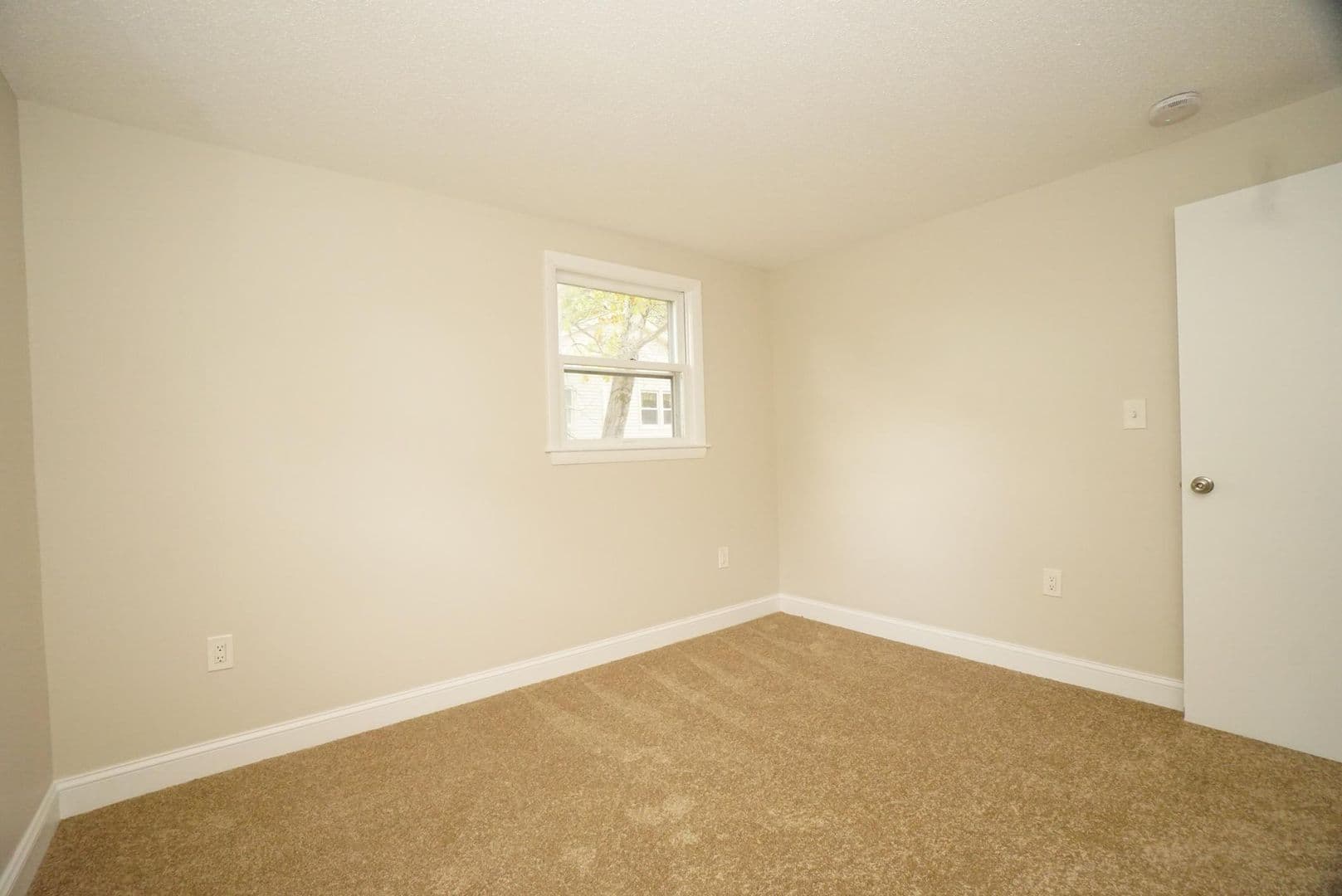 42 Woodfield St 22 of 52