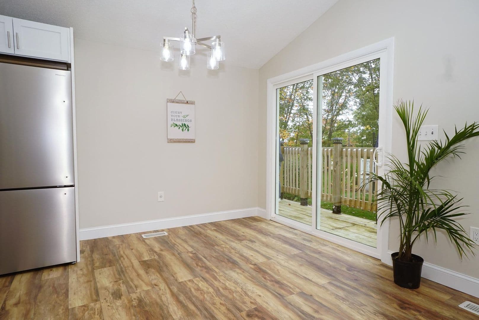 42 Woodfield St 8 of 52