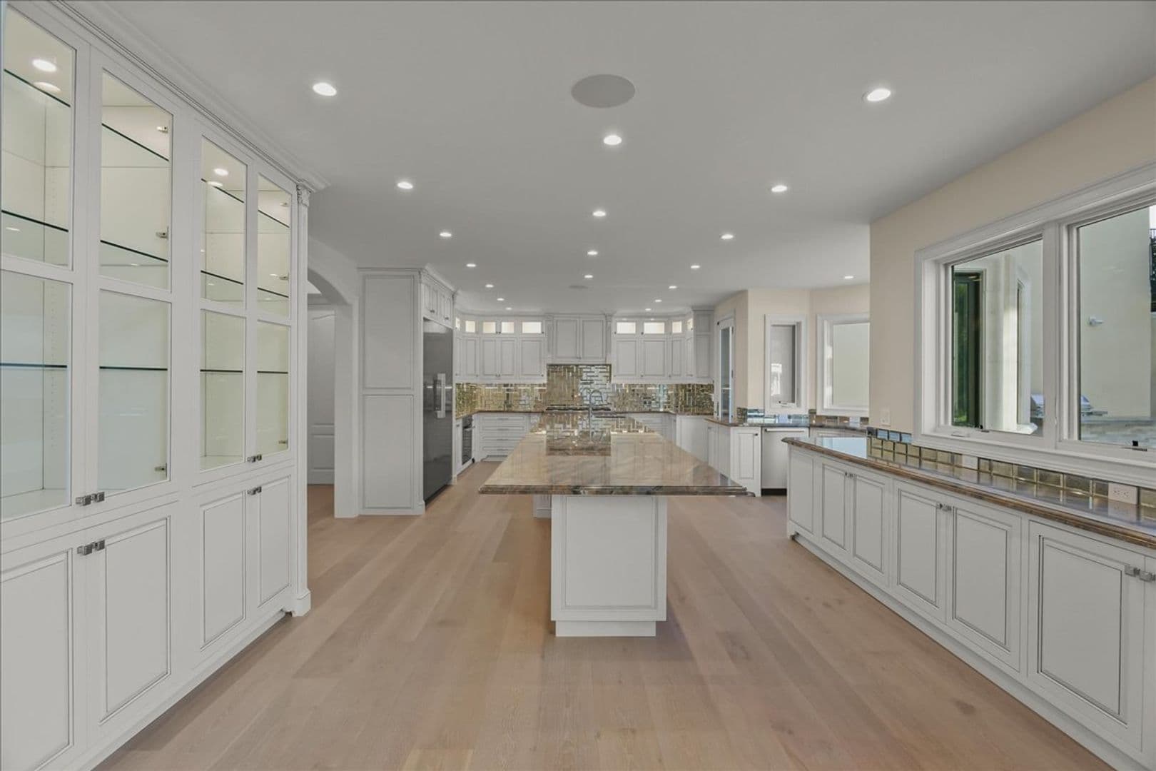 18911 Decatur Road - TENANT PLACEMENT 13 of 71