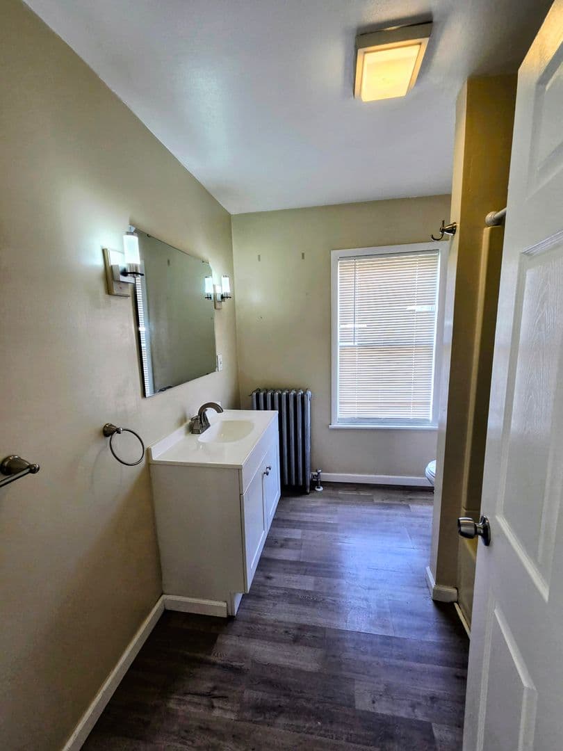 2111 N. 1st Avenue 15 of 18