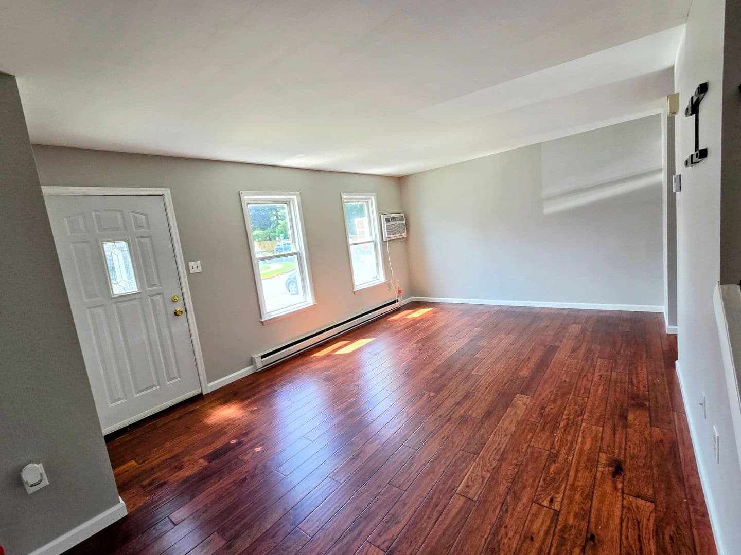 5657 Wood Lane 3 of 8