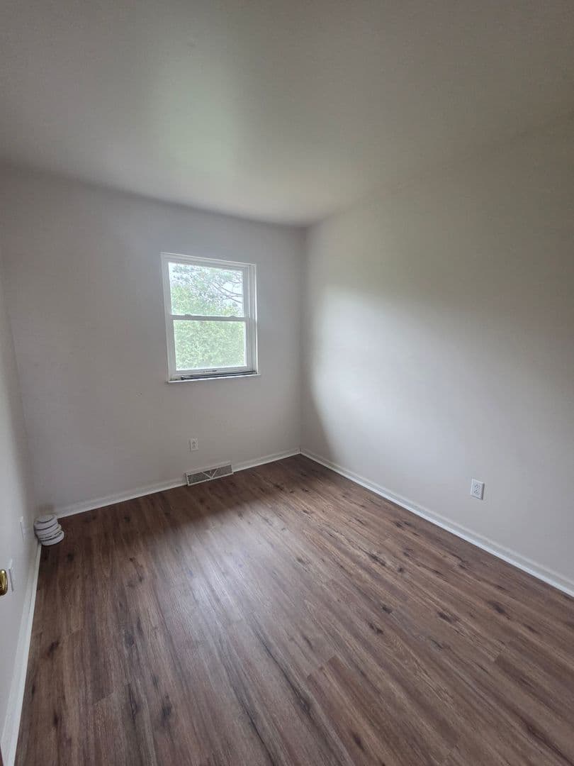416 S. Saint George Street 17 of 26