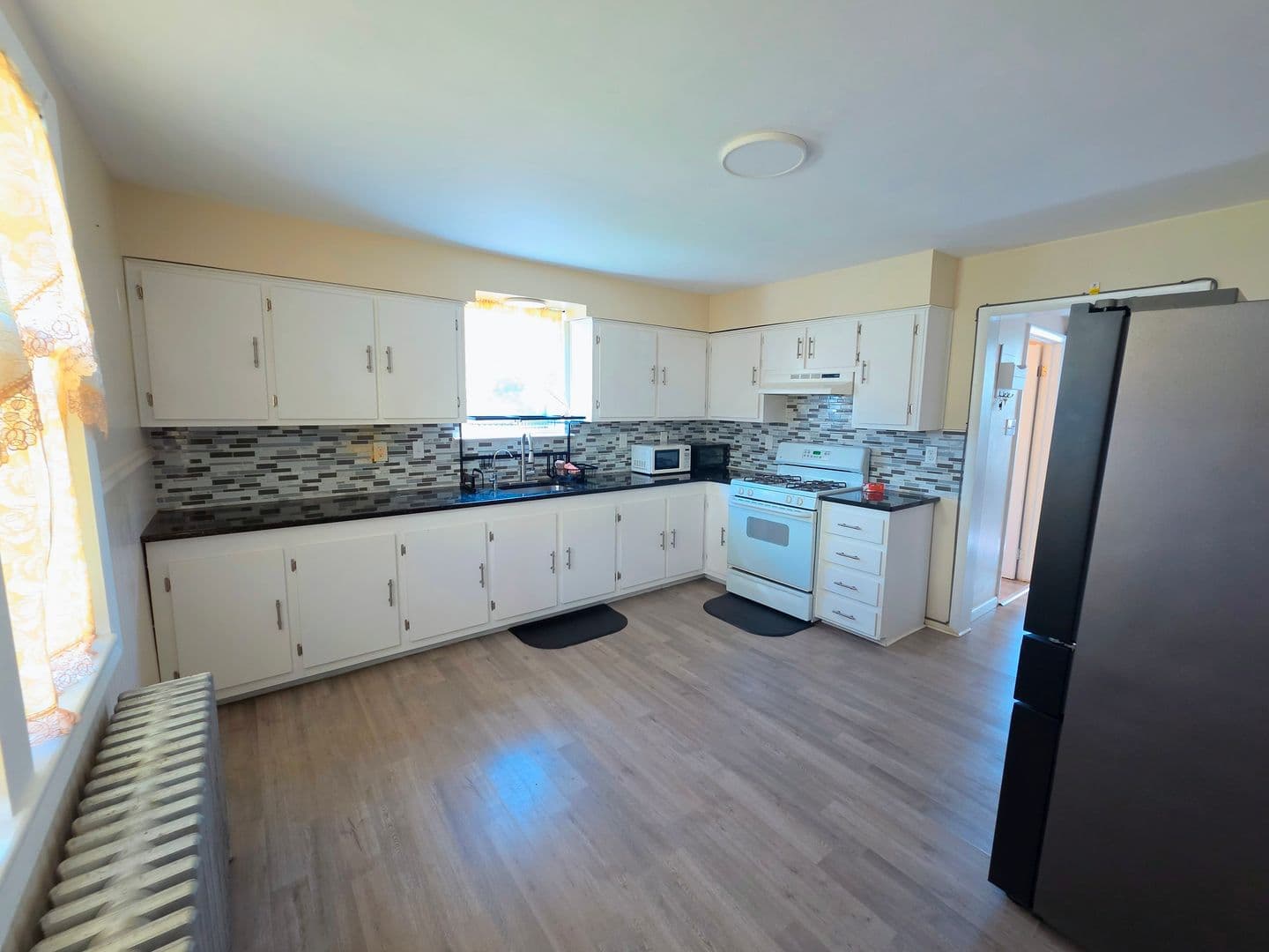 2111 N. 1st Avenue 7 of 18