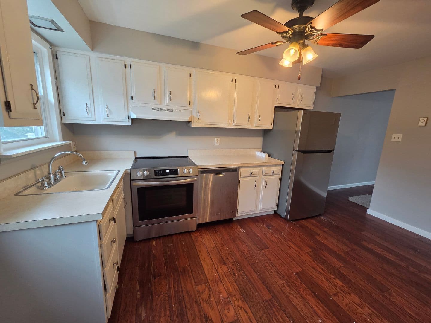 5657 Wood Lane 4 of 8
