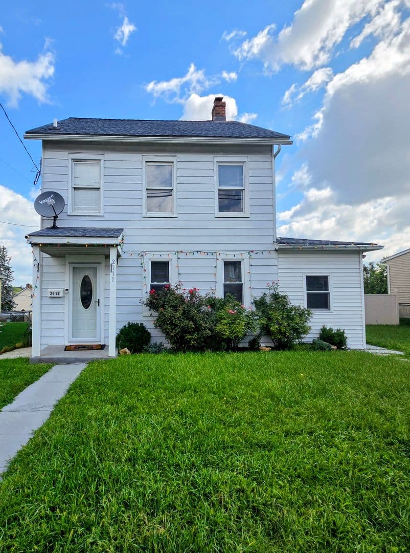 2111 N. 1st Avenue 2 of 18