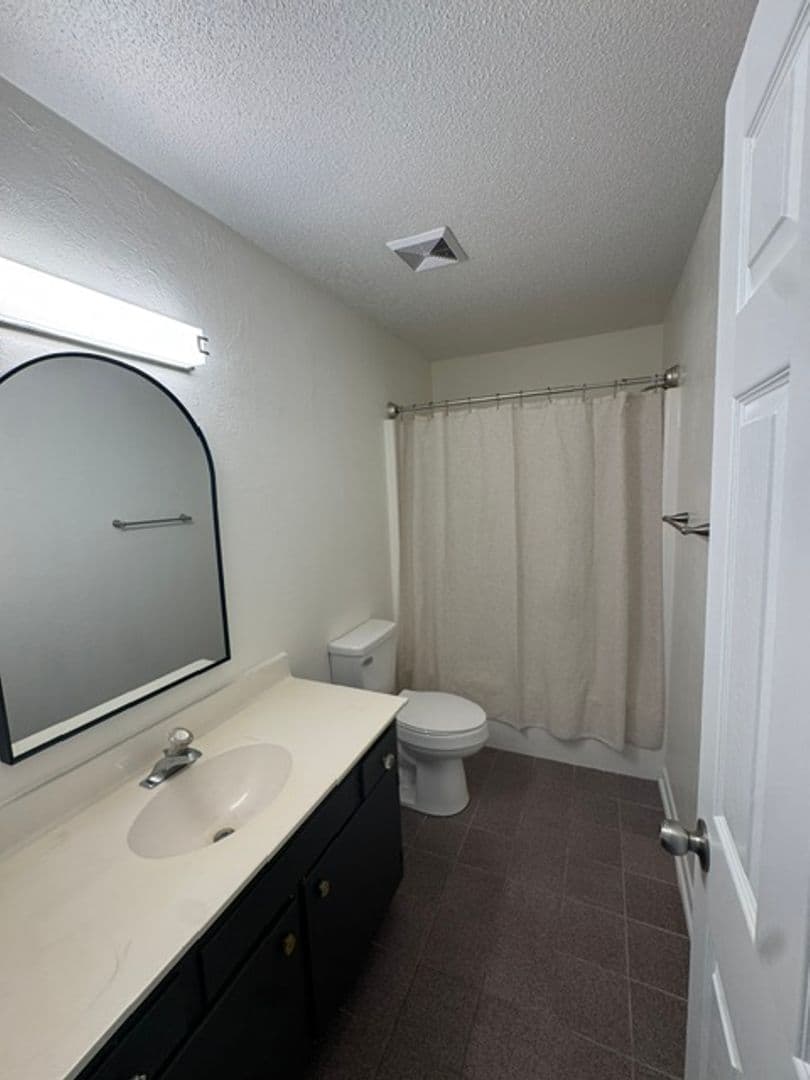 180 SE Villas Ct C 7 of 15