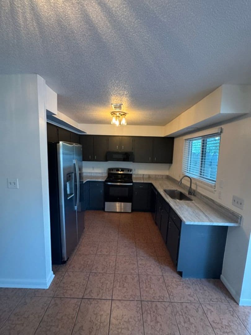 180 SE Villas Ct C 12 of 15