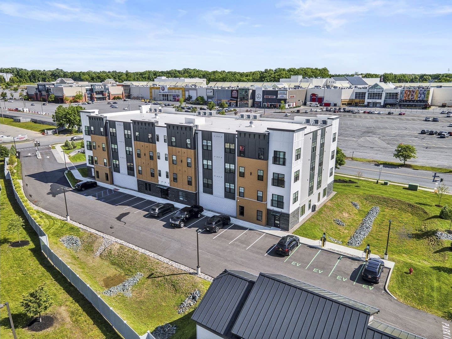 Ready Now! Spacious and Sleek 2 Bed, One Bath Flat in Guilderland, NY 81 of 81