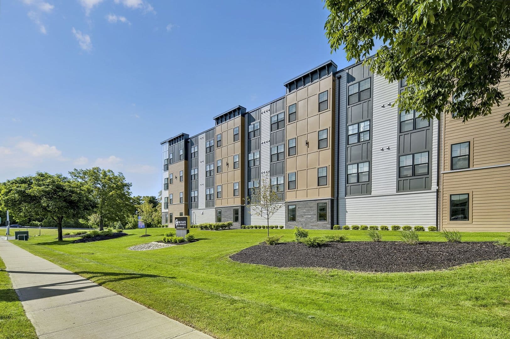 Ready Now! Spacious and Sleek 2 Bed, One Bath Flat in Guilderland, NY 66 of 80