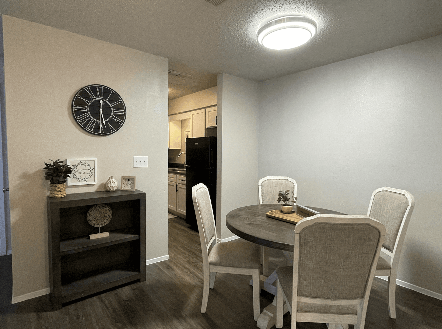 Avenue One10 3 of 5