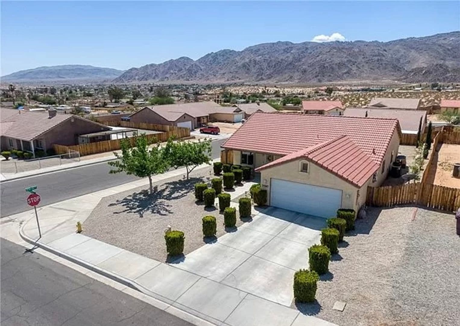 71597 Sun Valley Drive 26 of 27