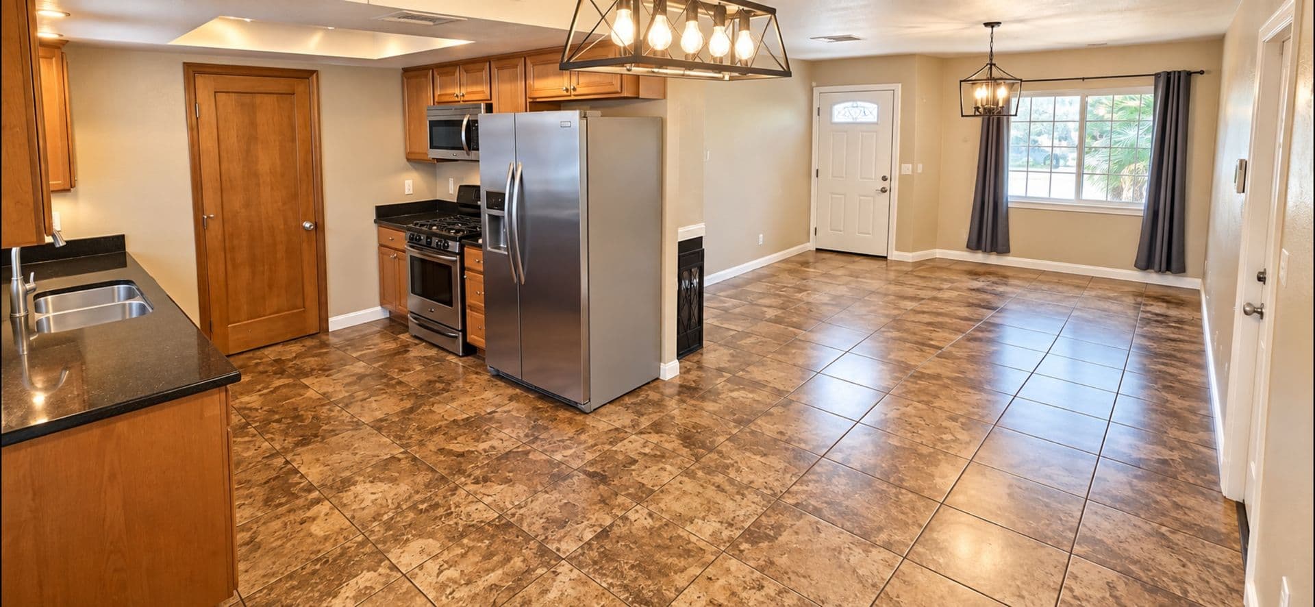 74242 Pinon Dr. 5 of 34