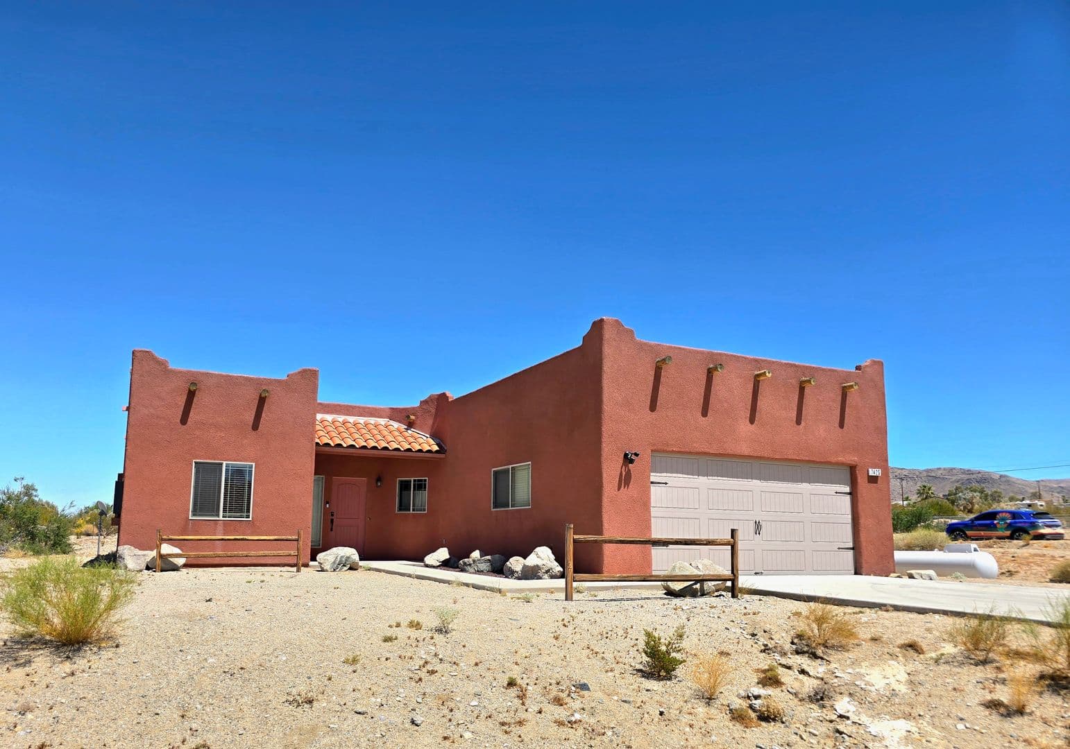 7425 Kellogg Ave. 1 of 22