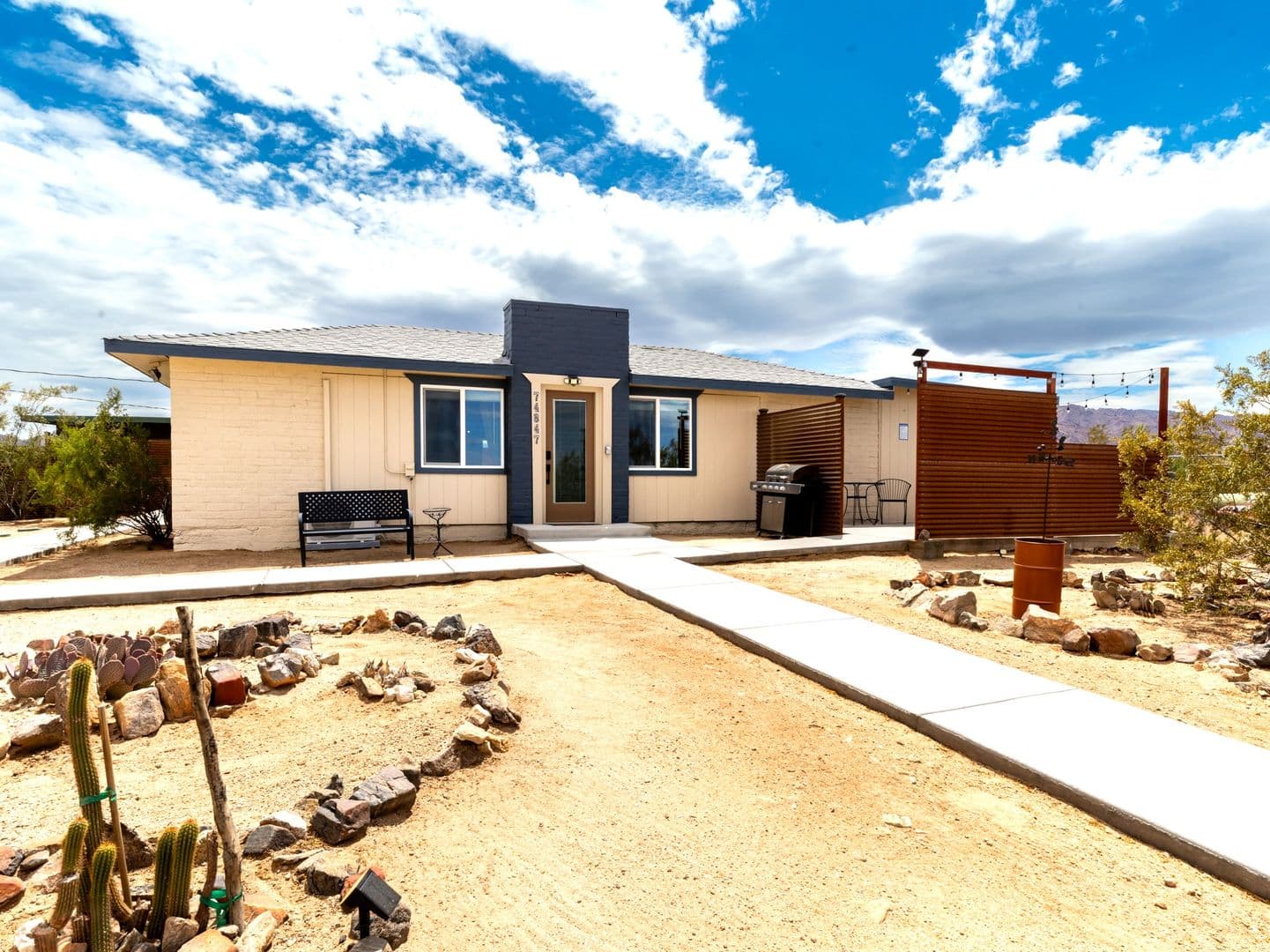 74847 Twentynine Palms Hwy 1 of 53