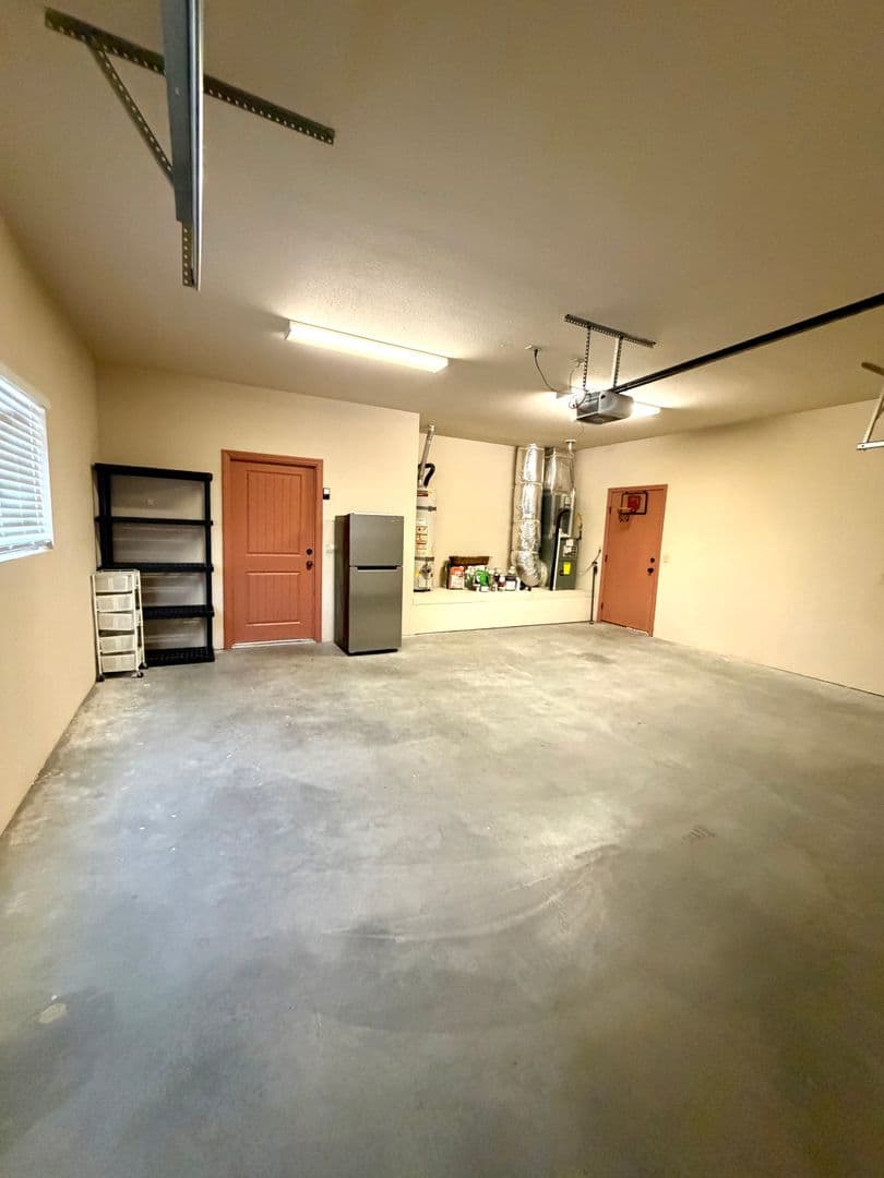 7425 Kellogg Ave. 21 of 22