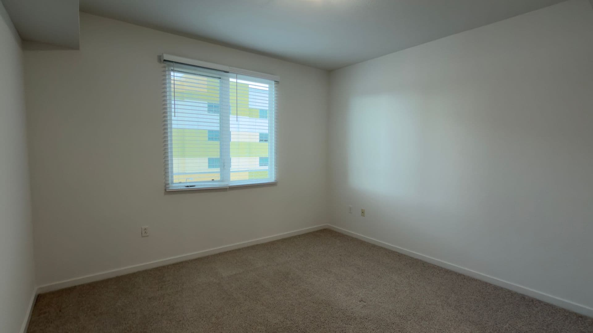 135 - Canvas LA Apartments 7 of 11