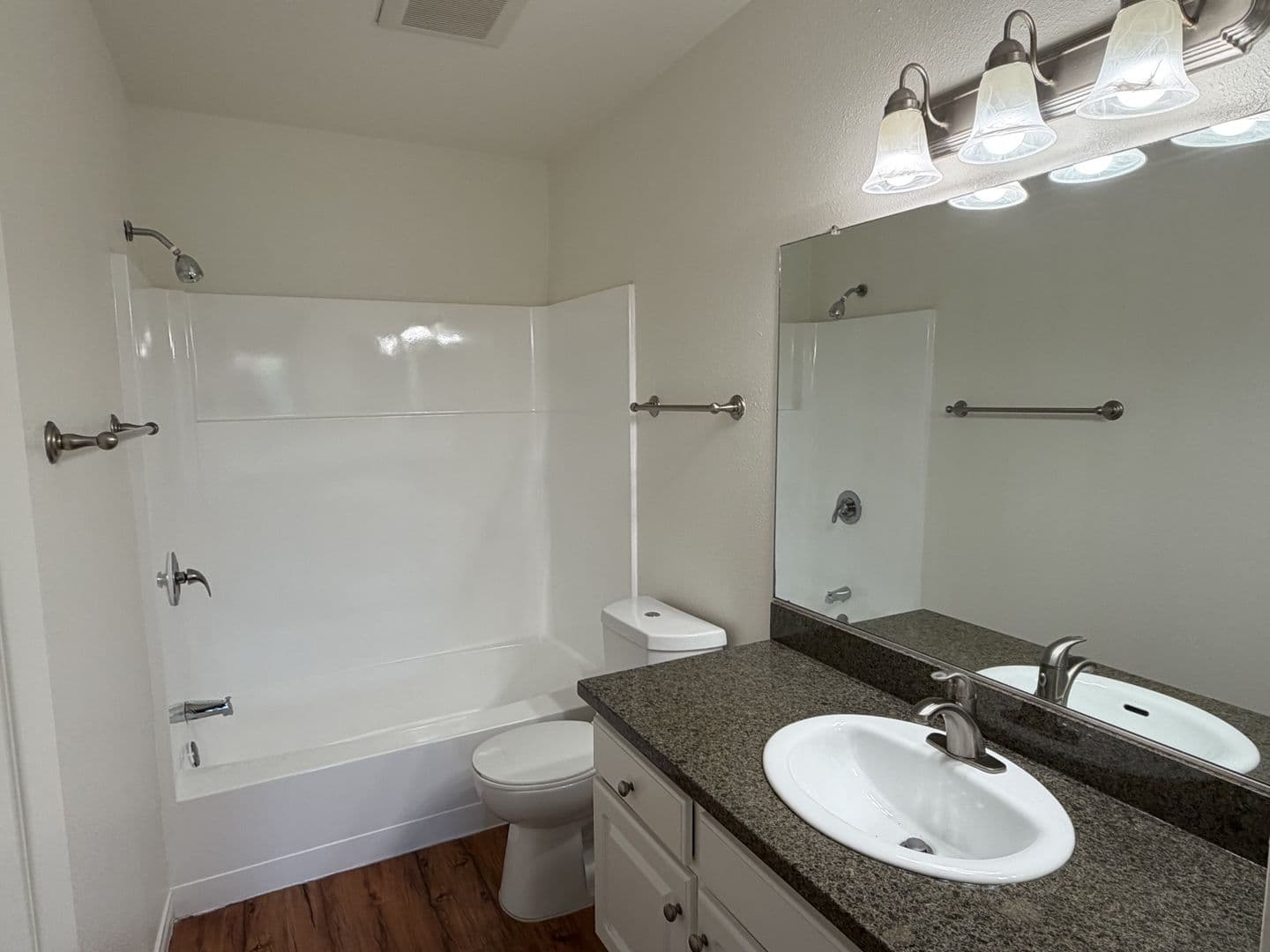 099 - Tierra Palms Apartment Homes 3 of 8