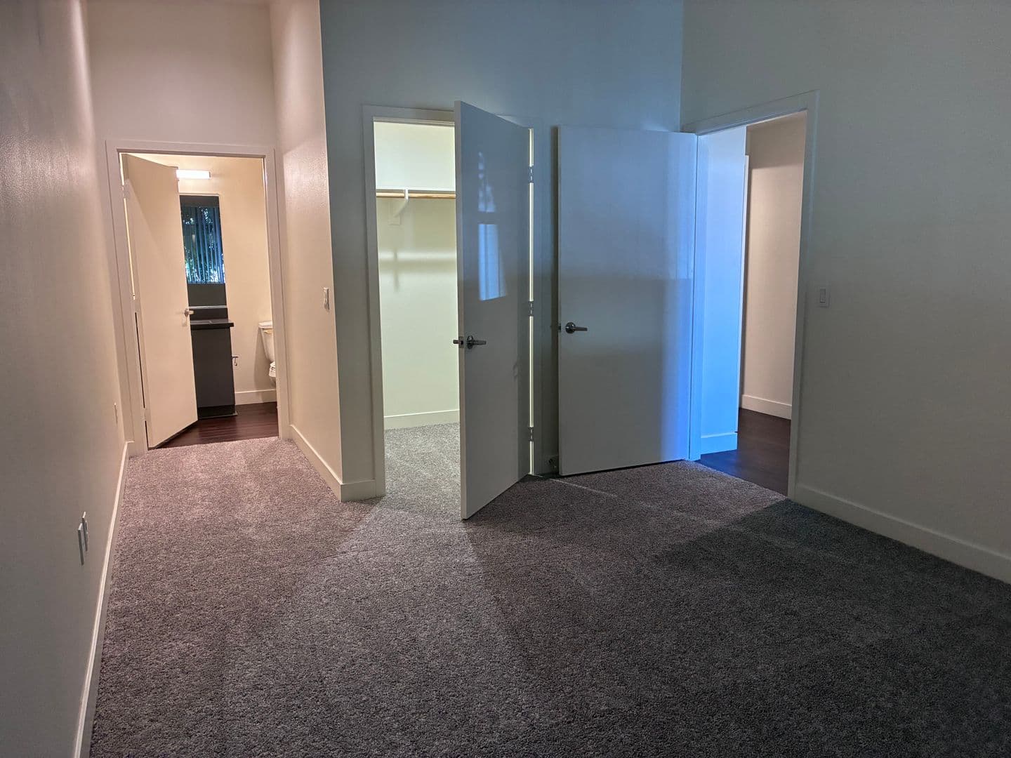 128 - Mission Lofts 4 of 6