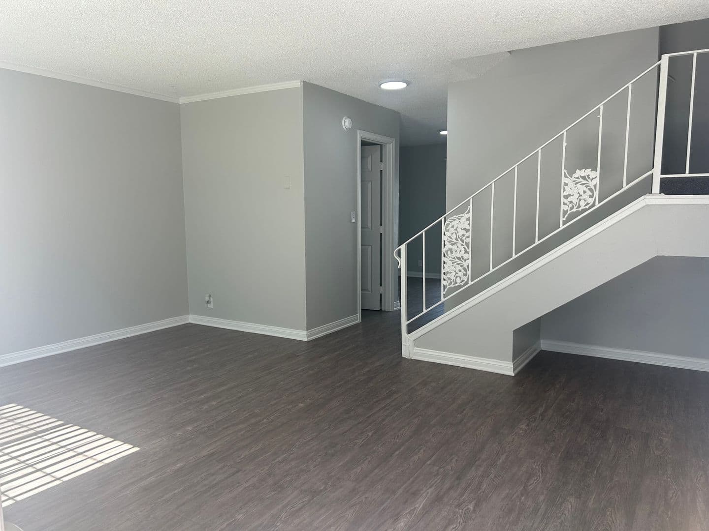 055 - Villa Del Sol Apartment Homes 1 of 6