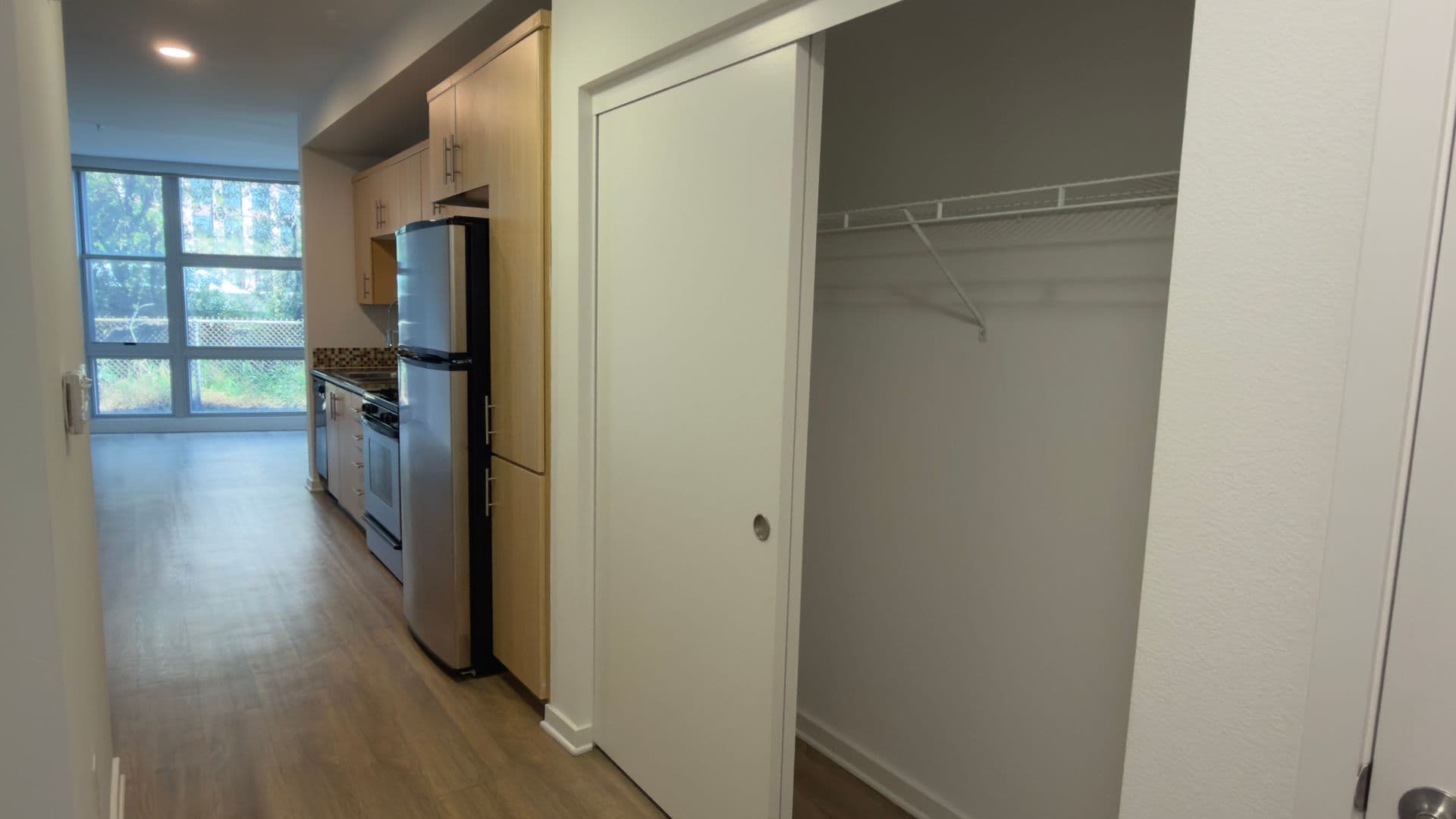 135 - Canvas LA Apartments 2 of 5