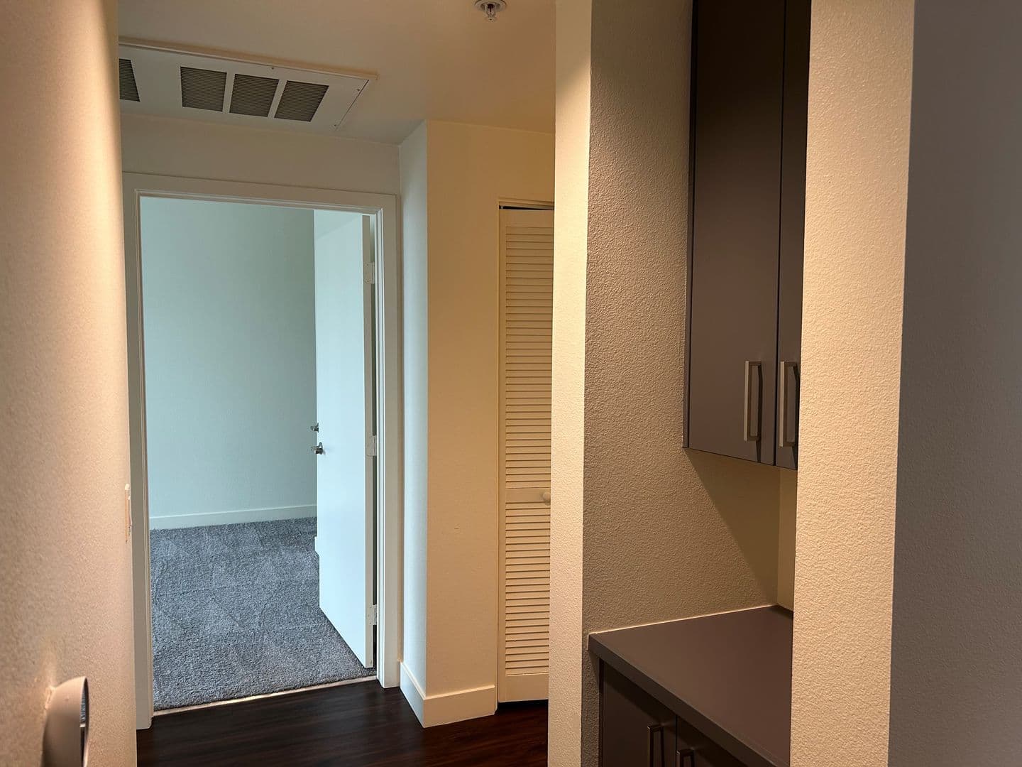128 - Mission Lofts 4 of 10