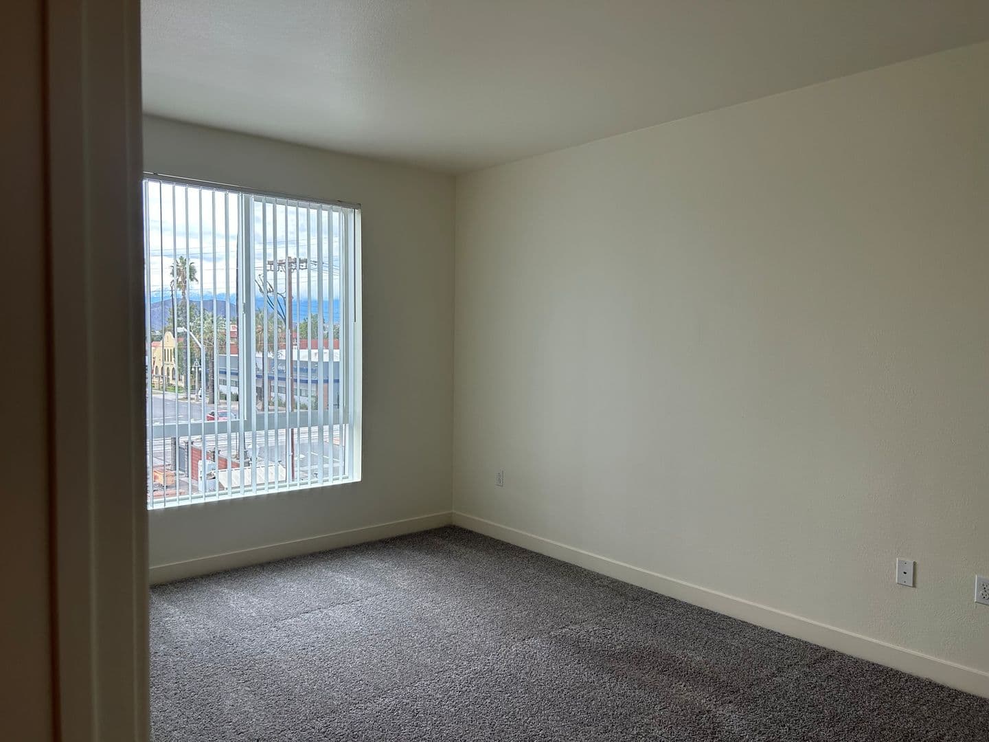 128 - Mission Lofts 5 of 10