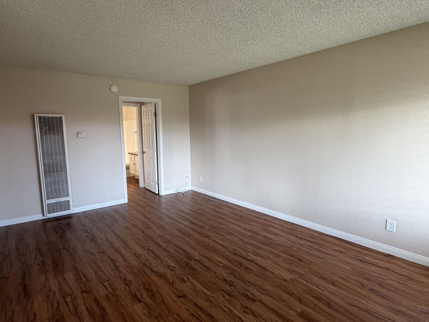 099 - Tierra Palms Apartment Homes 4 of 8