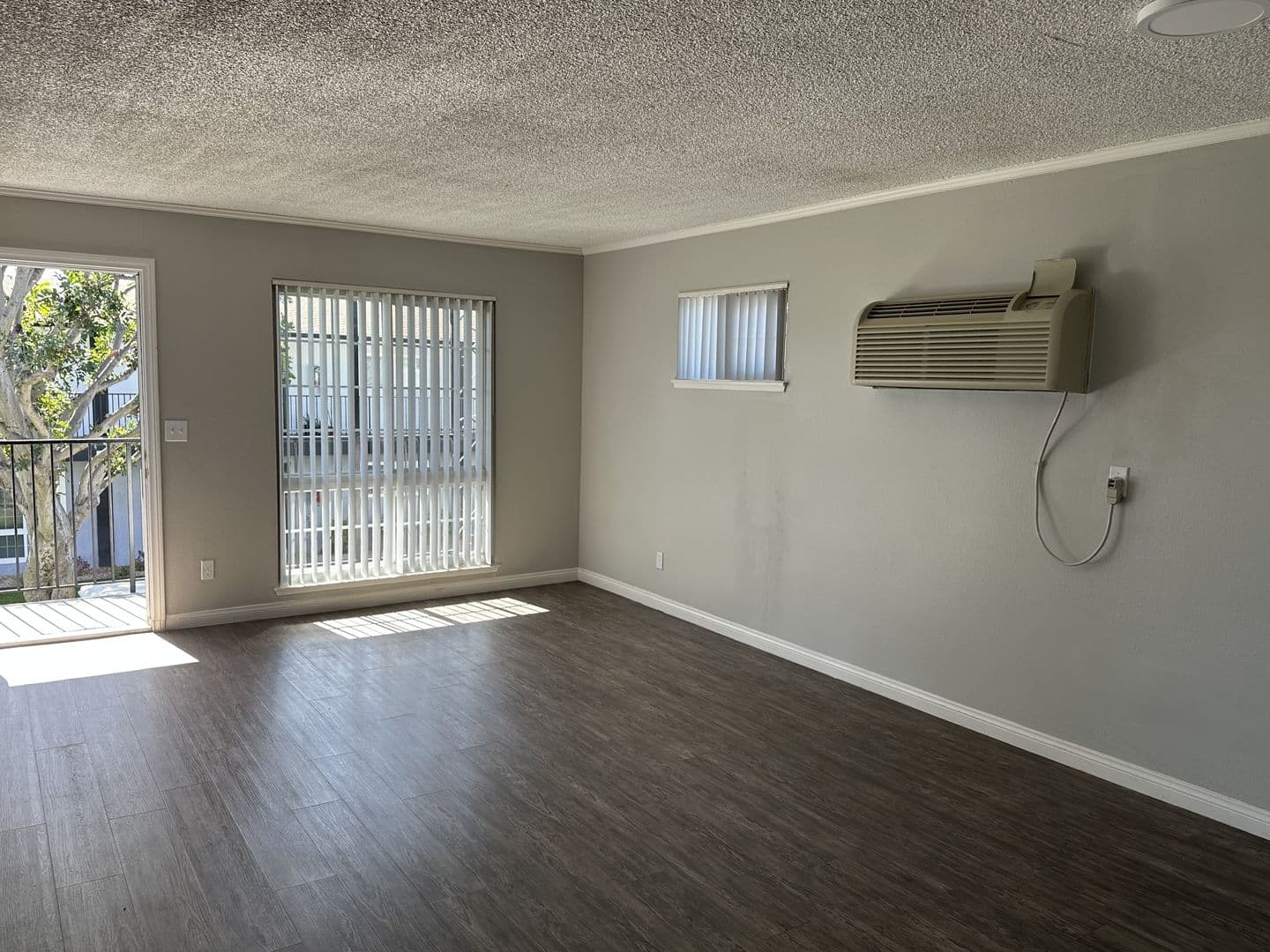 055 - Villa Del Sol Apartment Homes 115 of 177
