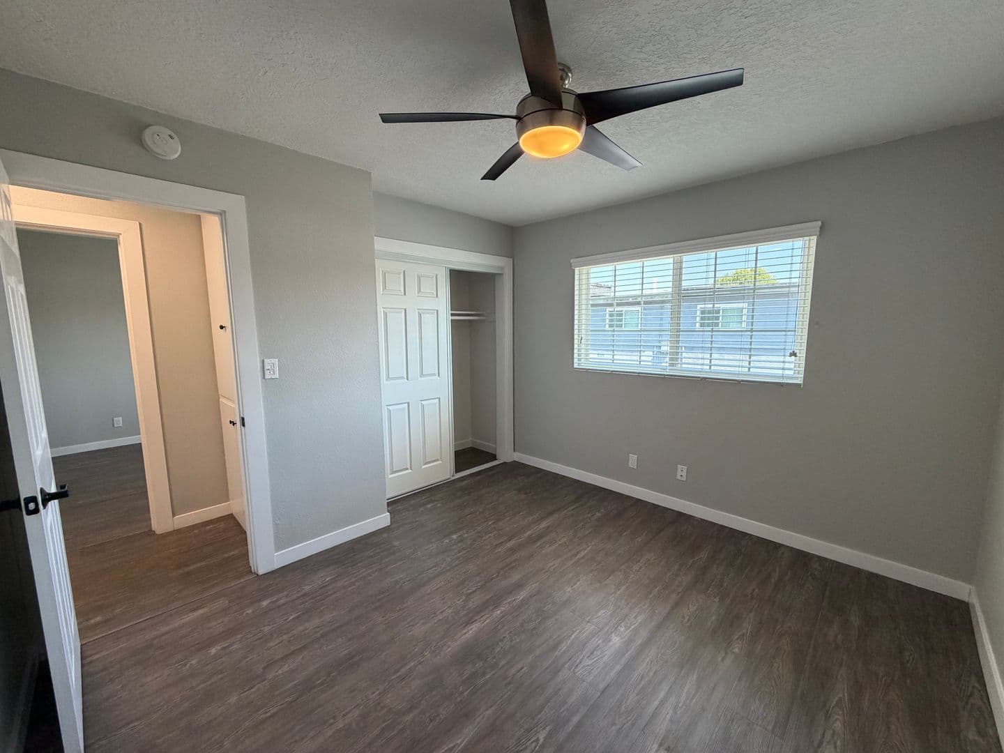 064 - Fair Oaks Apartments 1 of 6