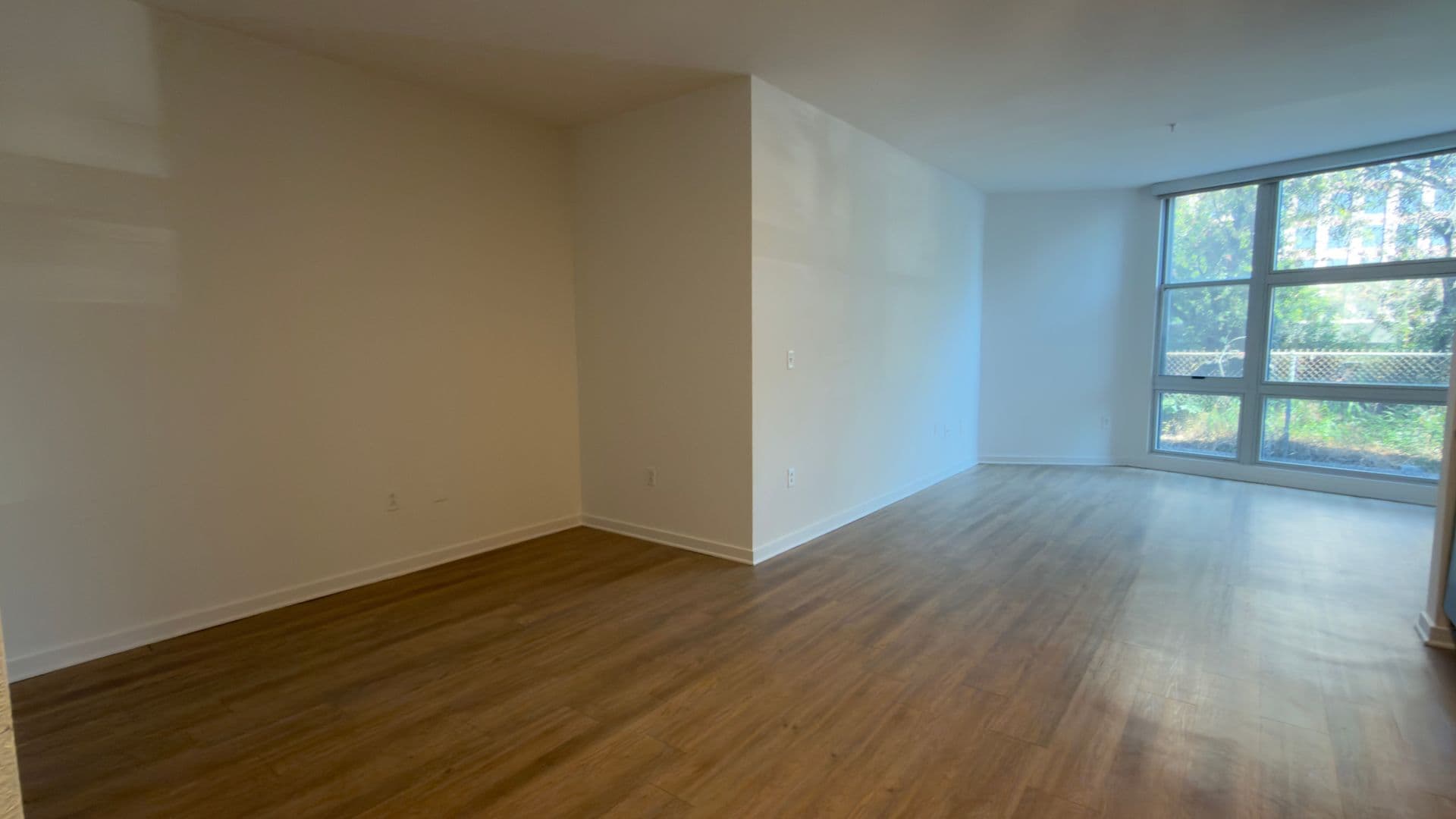 135 - Canvas LA Apartments 3 of 5