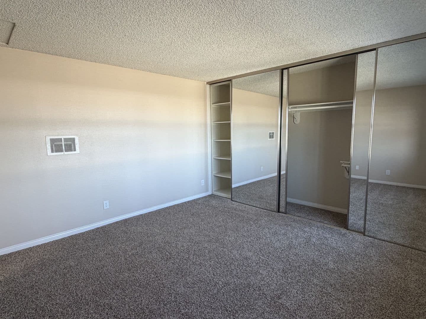 099 - Tierra Palms Apartment Homes 1 of 8