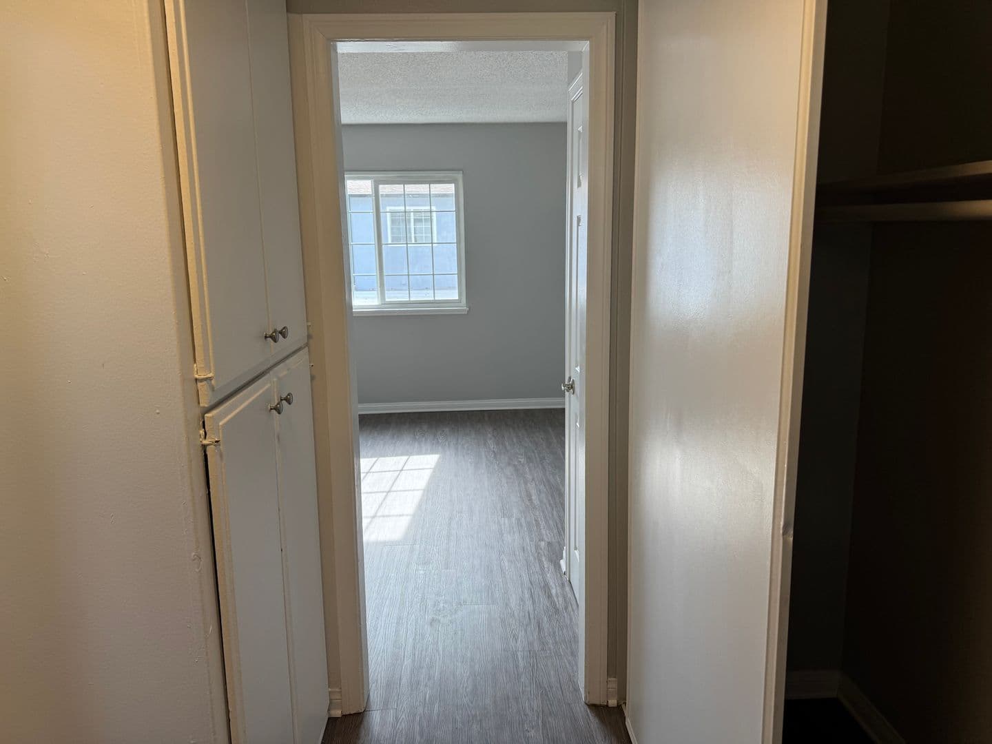 055 - Villa Del Sol Apartment Homes 3 of 6