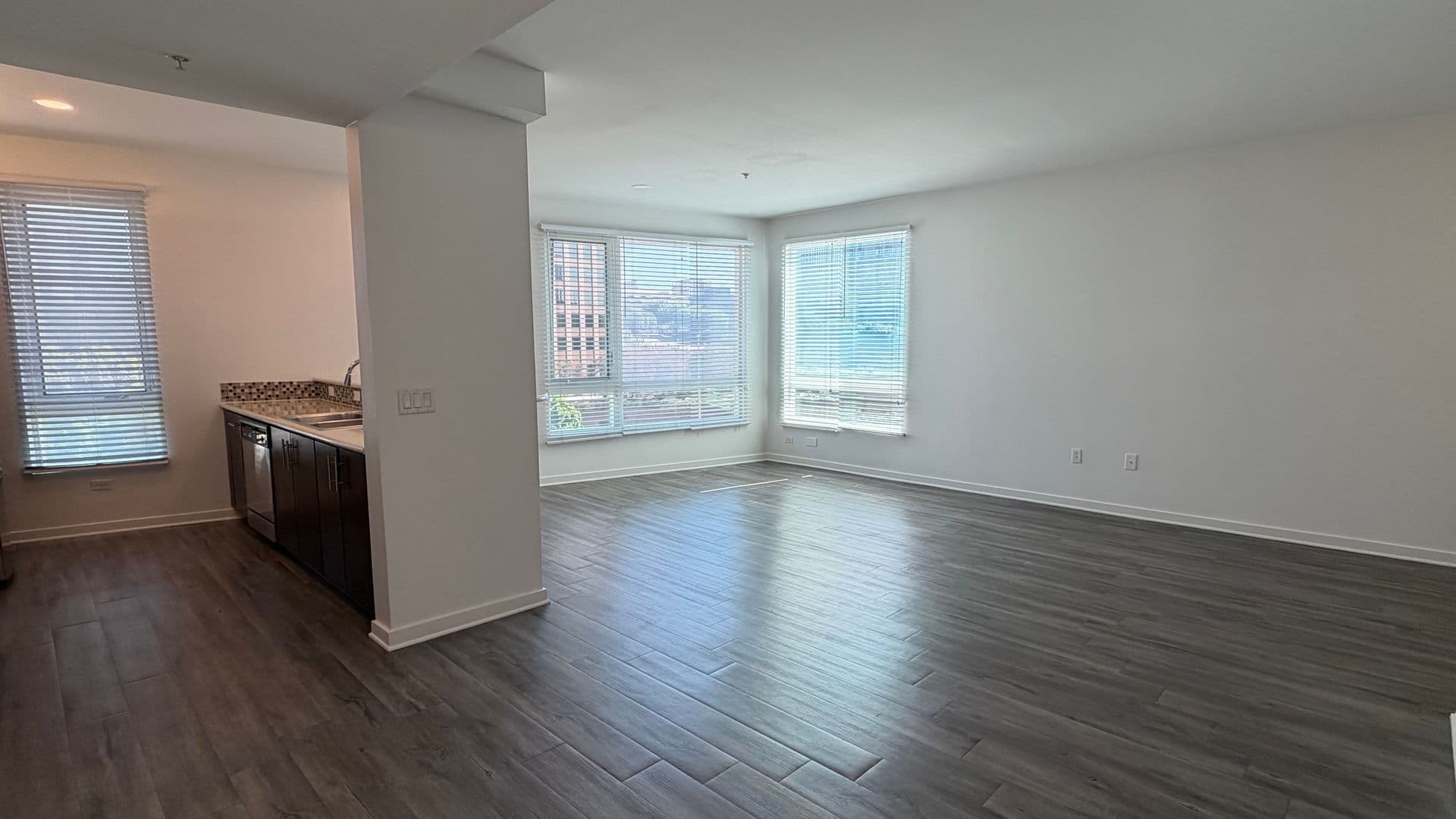 135 - Canvas LA Apartments 49 of 79