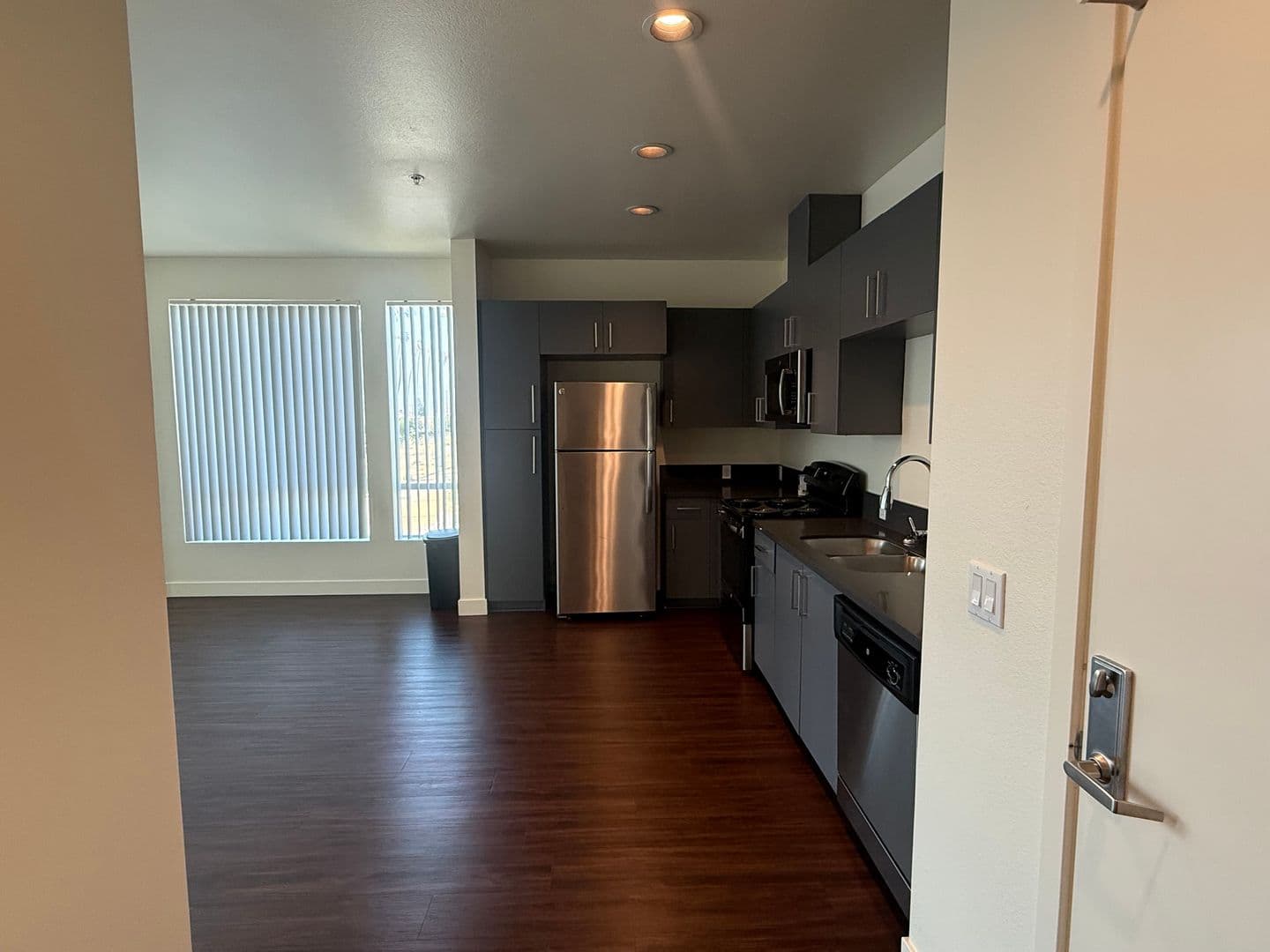 128 - Mission Lofts 3 of 8