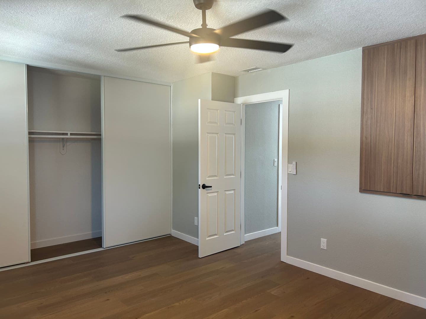 055 - Villa Del Sol Apartment Homes 10 of 13
