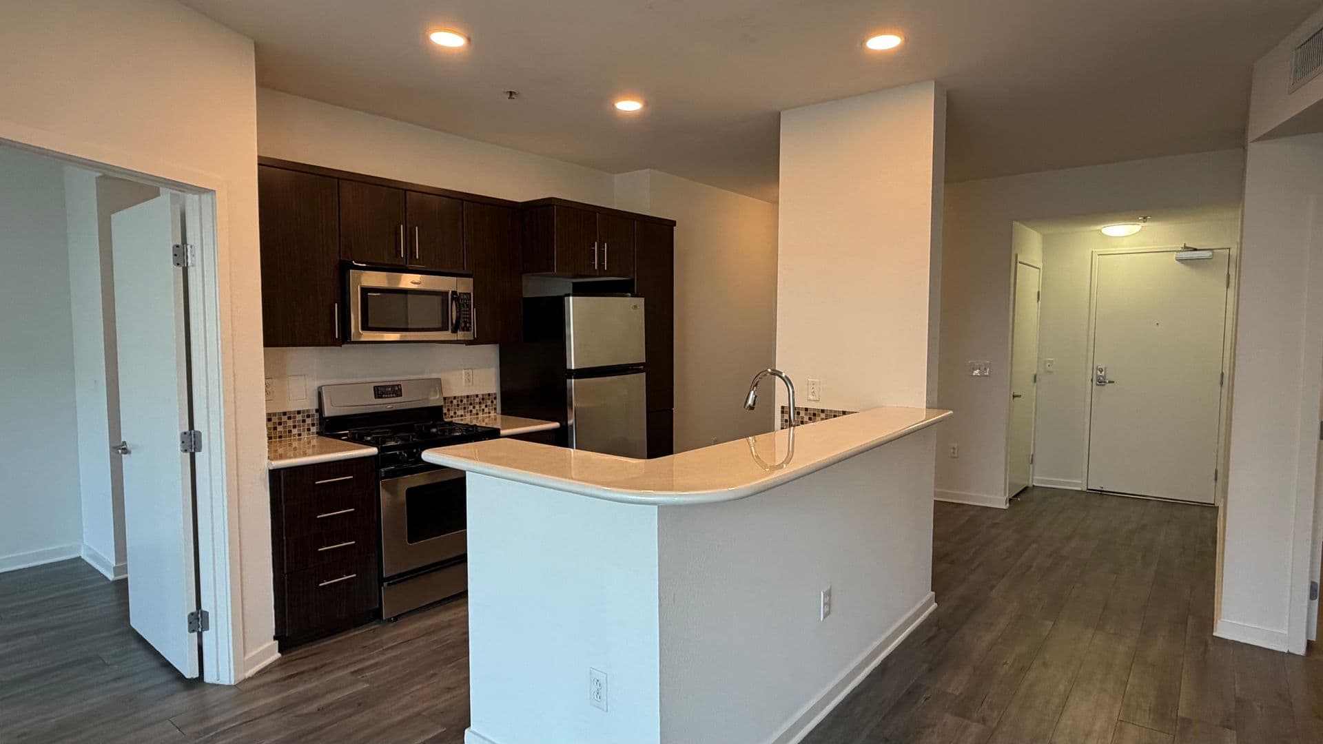 135 - Canvas LA Apartments 63 of 79