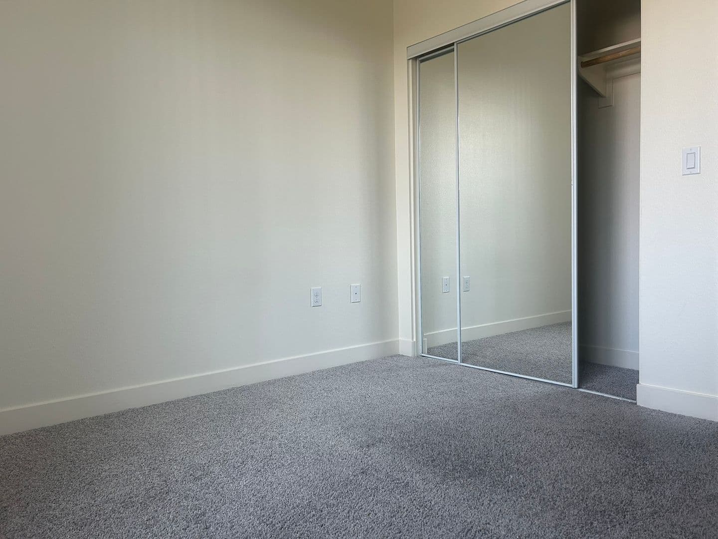 128 - Mission Lofts 4 of 6