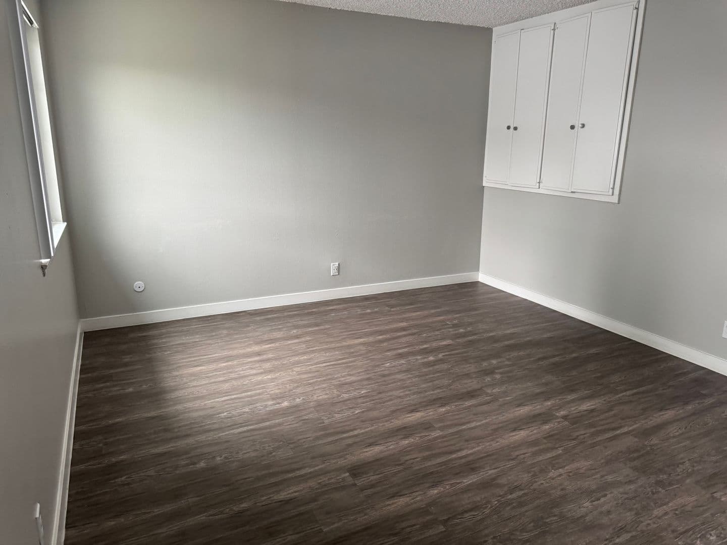 055 - Villa Del Sol Apartment Homes 7 of 10