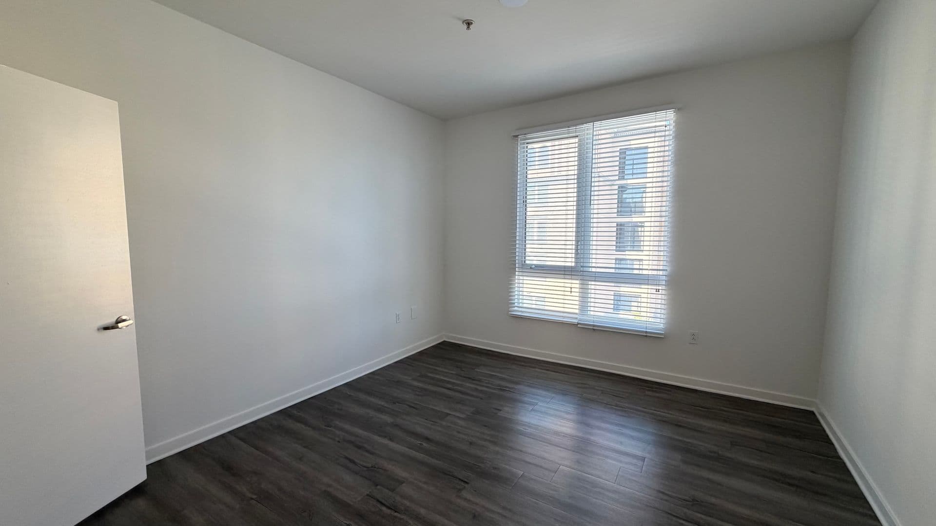 135 - Canvas LA Apartments 50 of 79