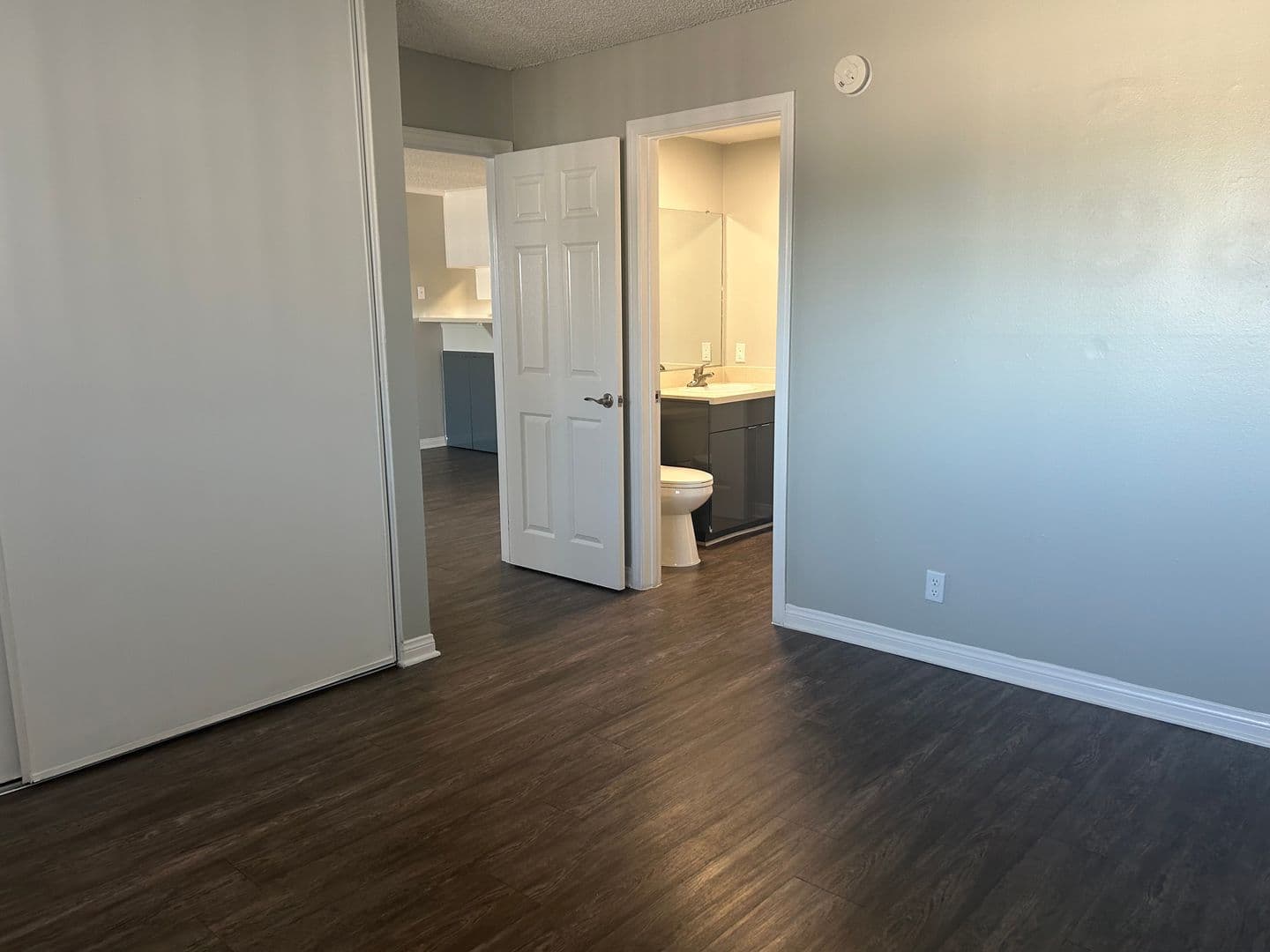055 - Villa Del Sol Apartment Homes 52 of 177