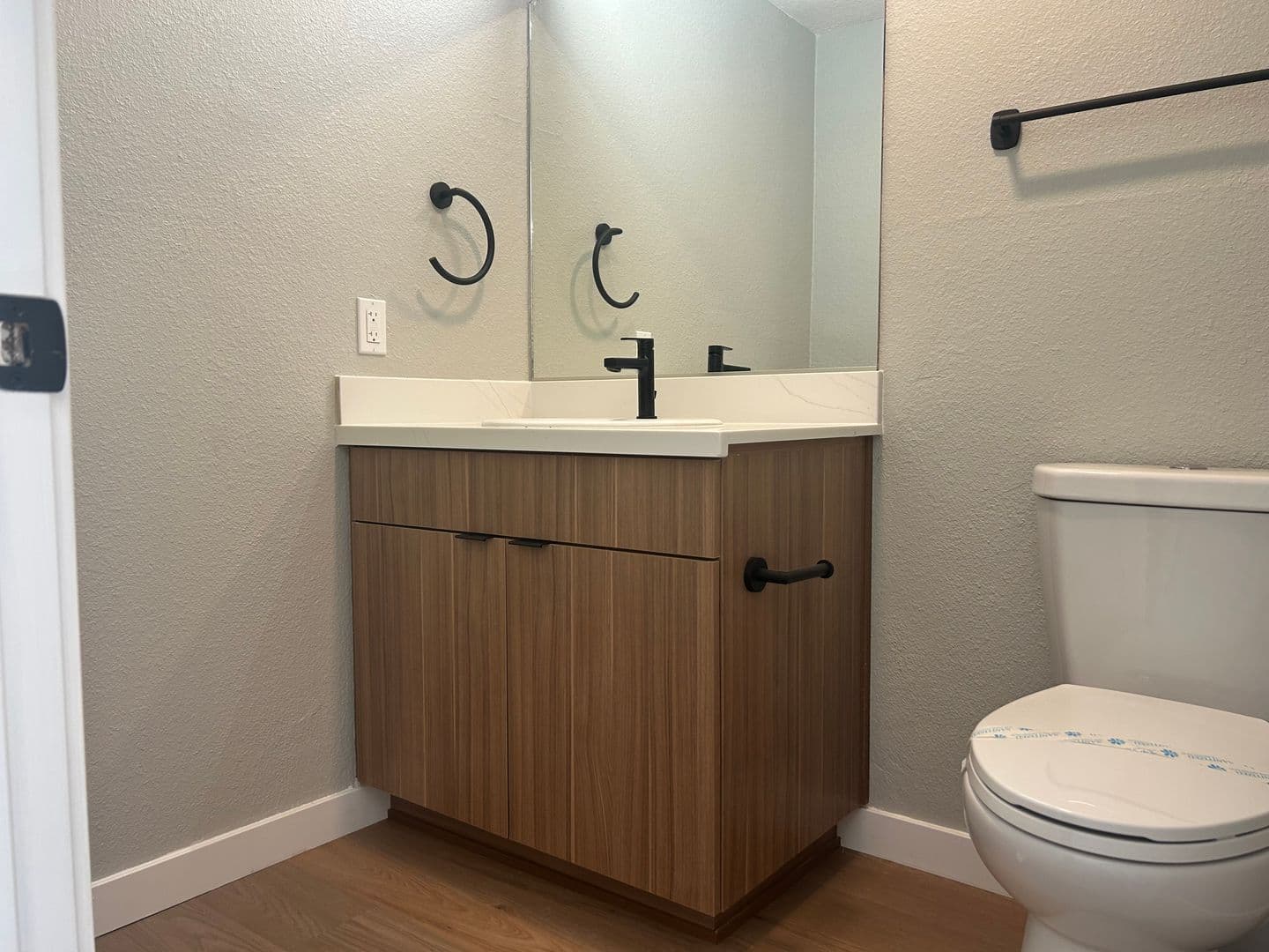 055 - Villa Del Sol Apartment Homes 6 of 13