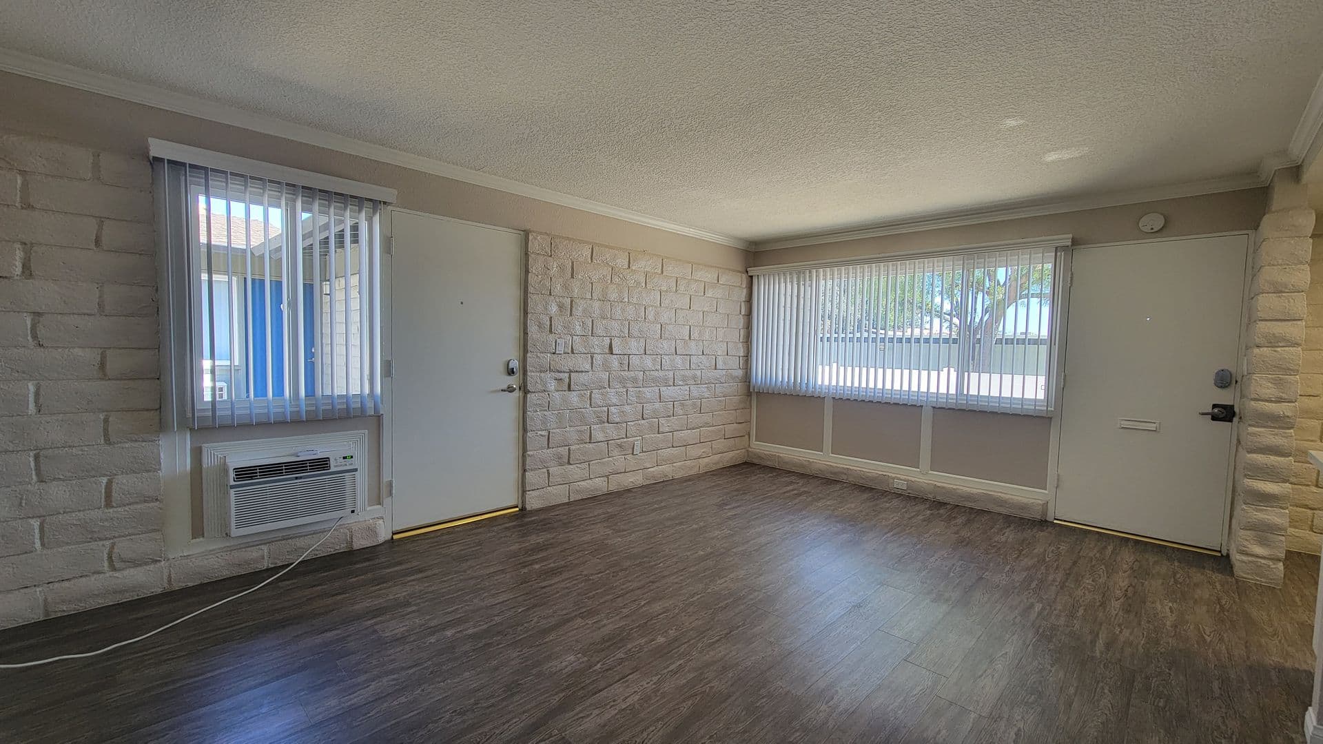 074 - The Pines Apartments 57 of 76