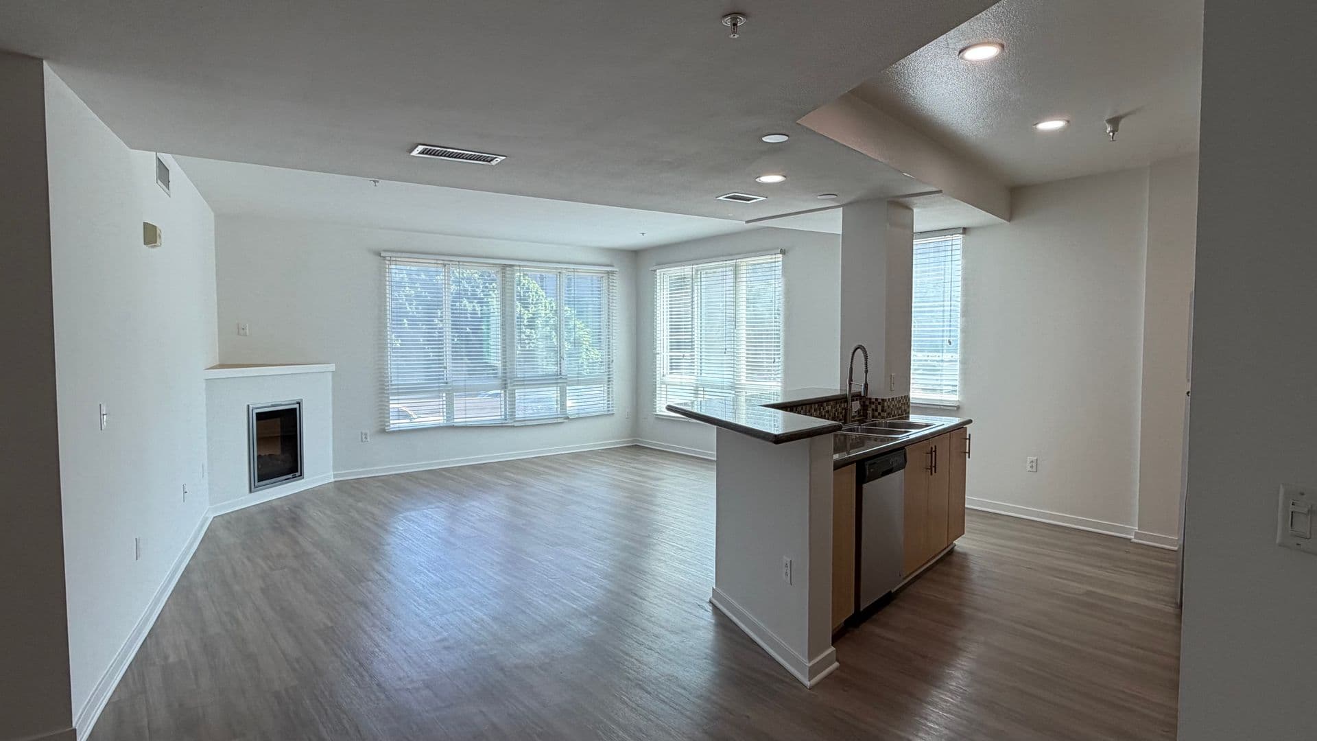 135 - Canvas LA Apartments 69 of 79