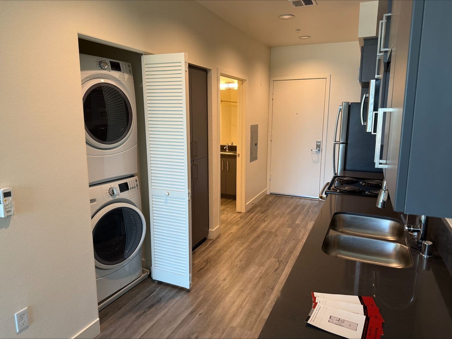 128 - Mission Lofts 1 of 6