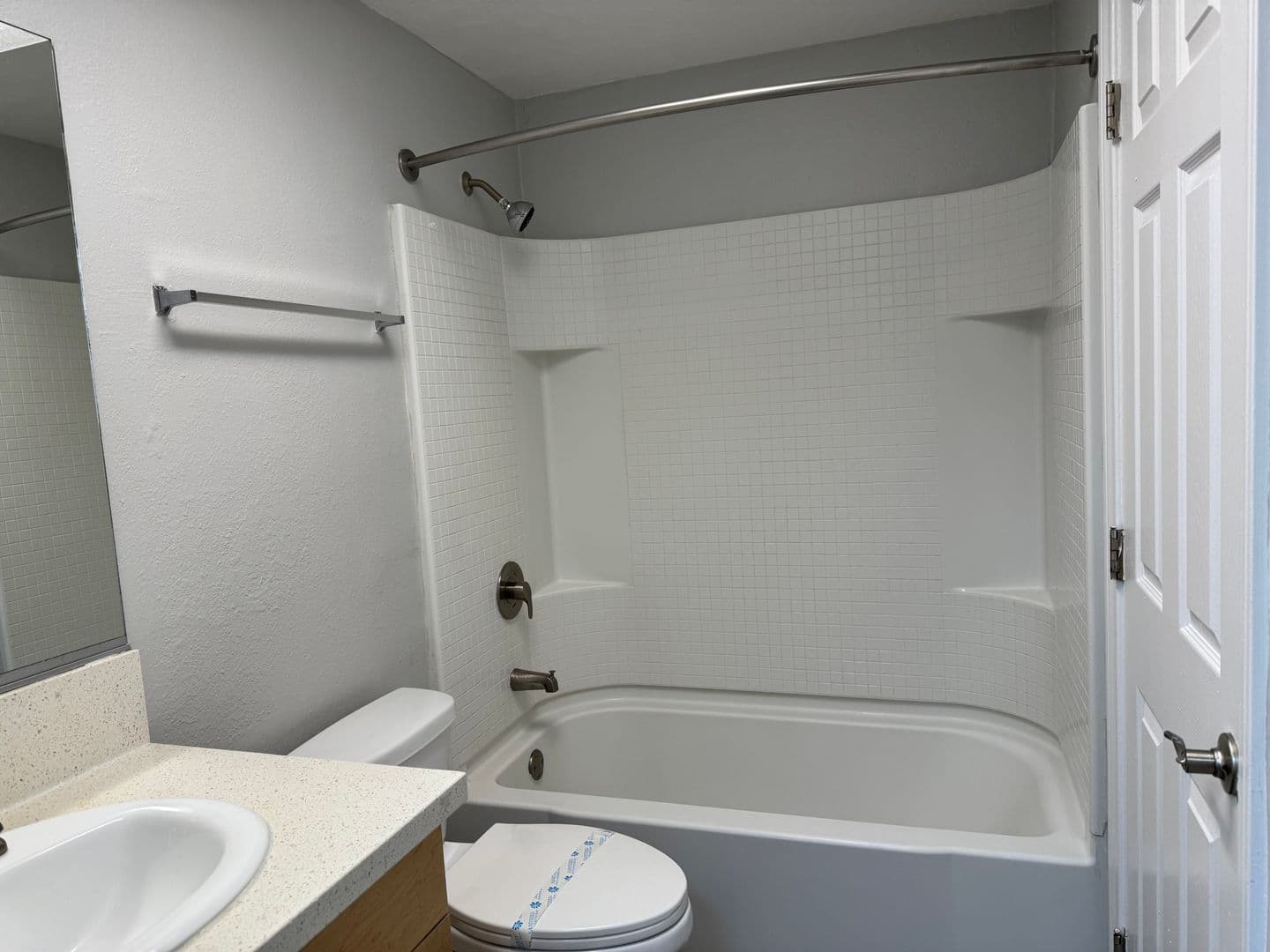 055 - Villa Del Sol Apartment Homes 105 of 177