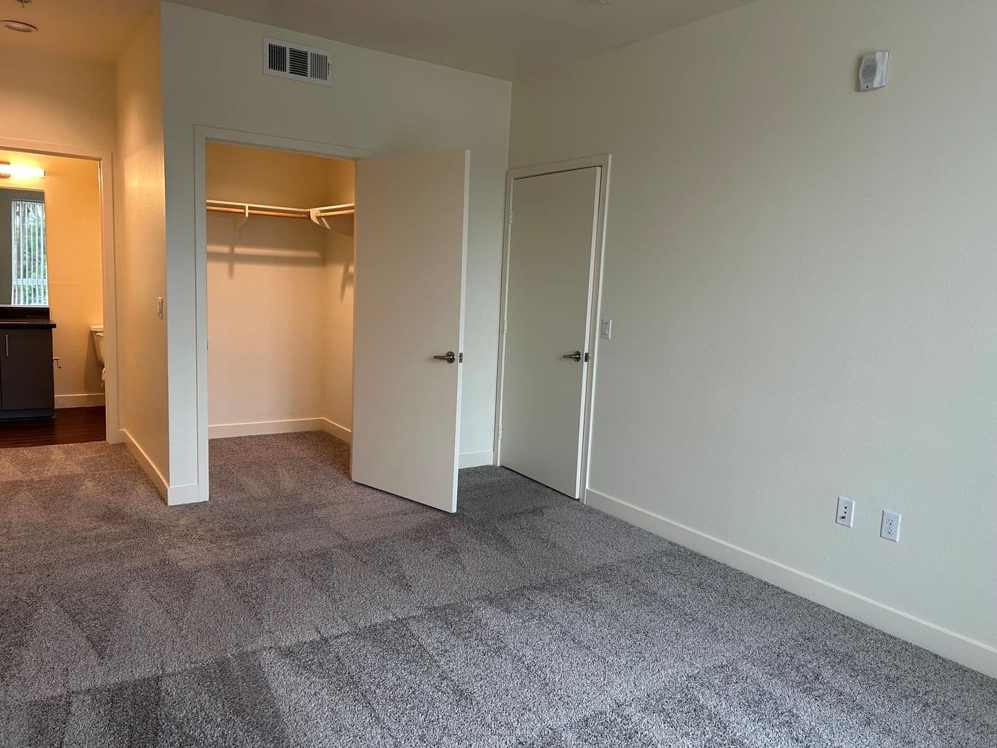 128 - Mission Lofts 6 of 10